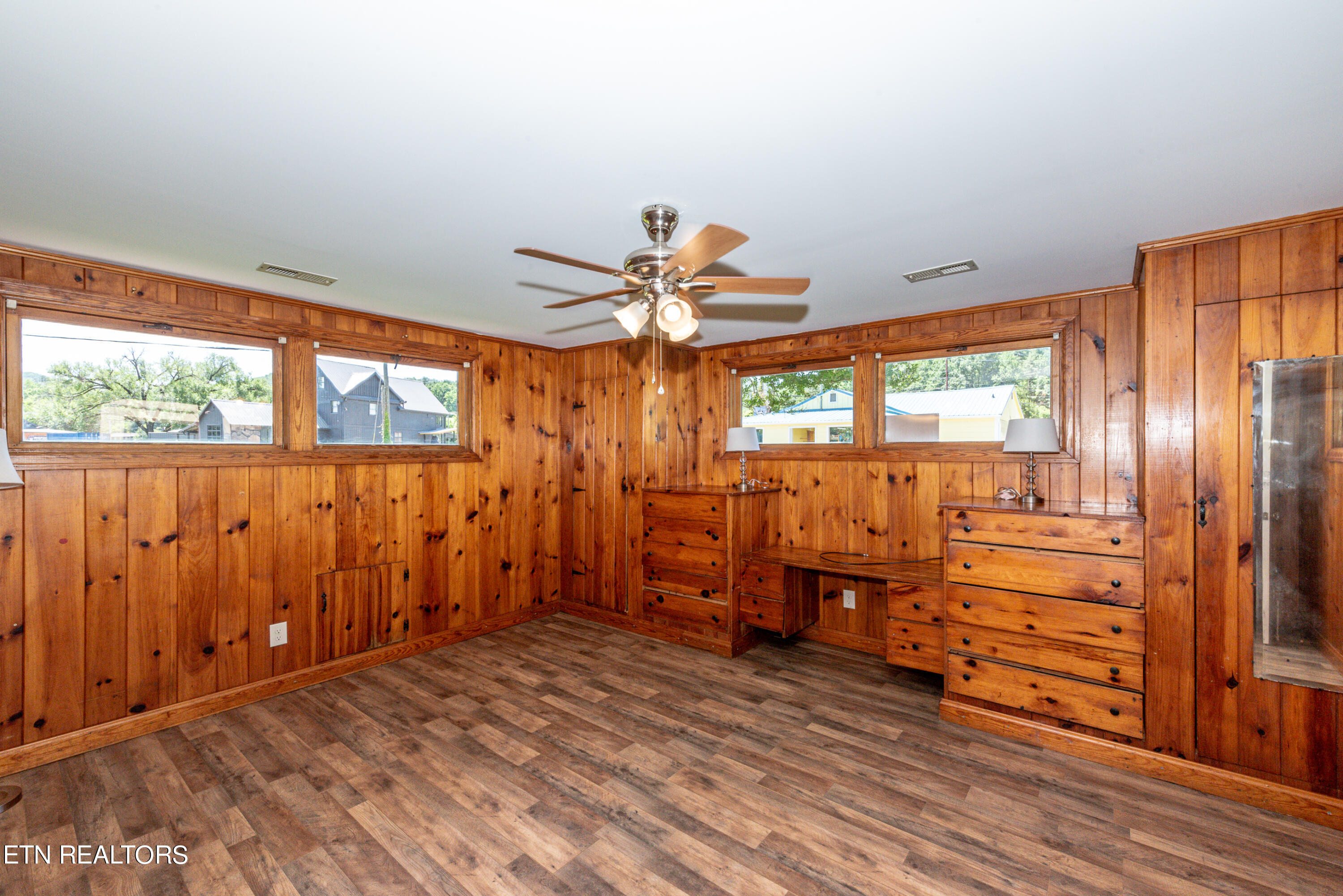 8121 Old Highway 73 Townsend TN 37882