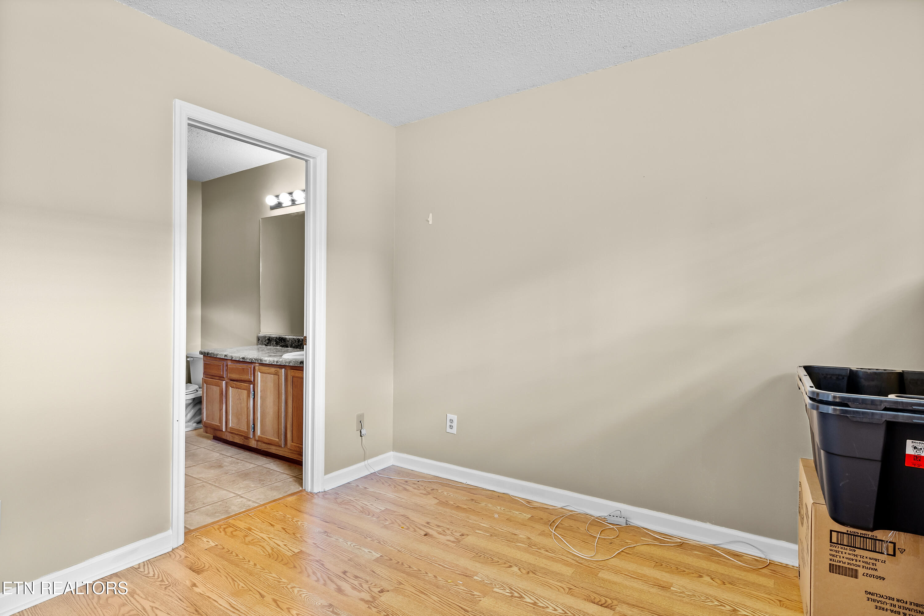 8015 Fenton Way Powell TN 37849