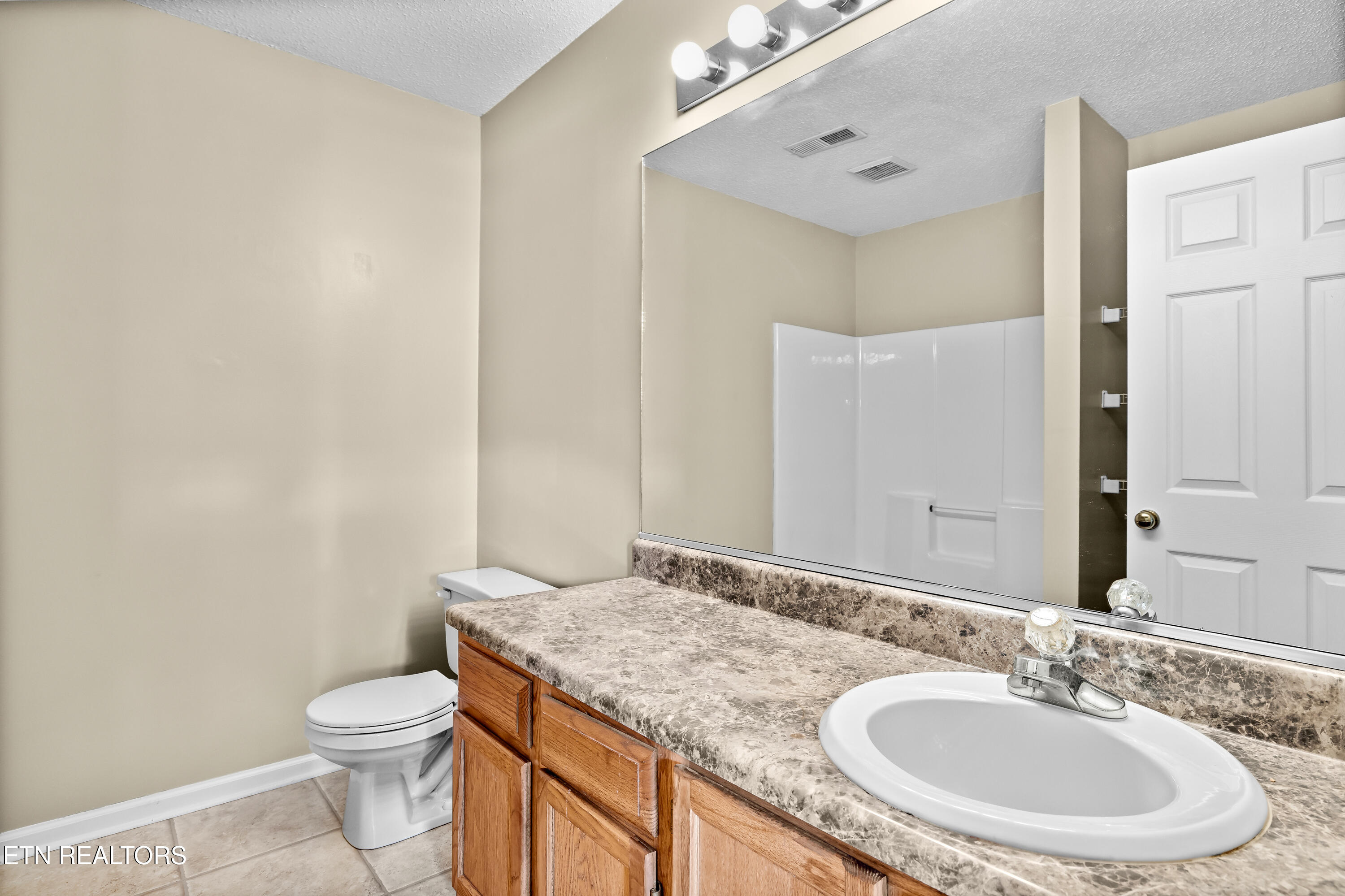 8015 Fenton Way Powell TN 37849