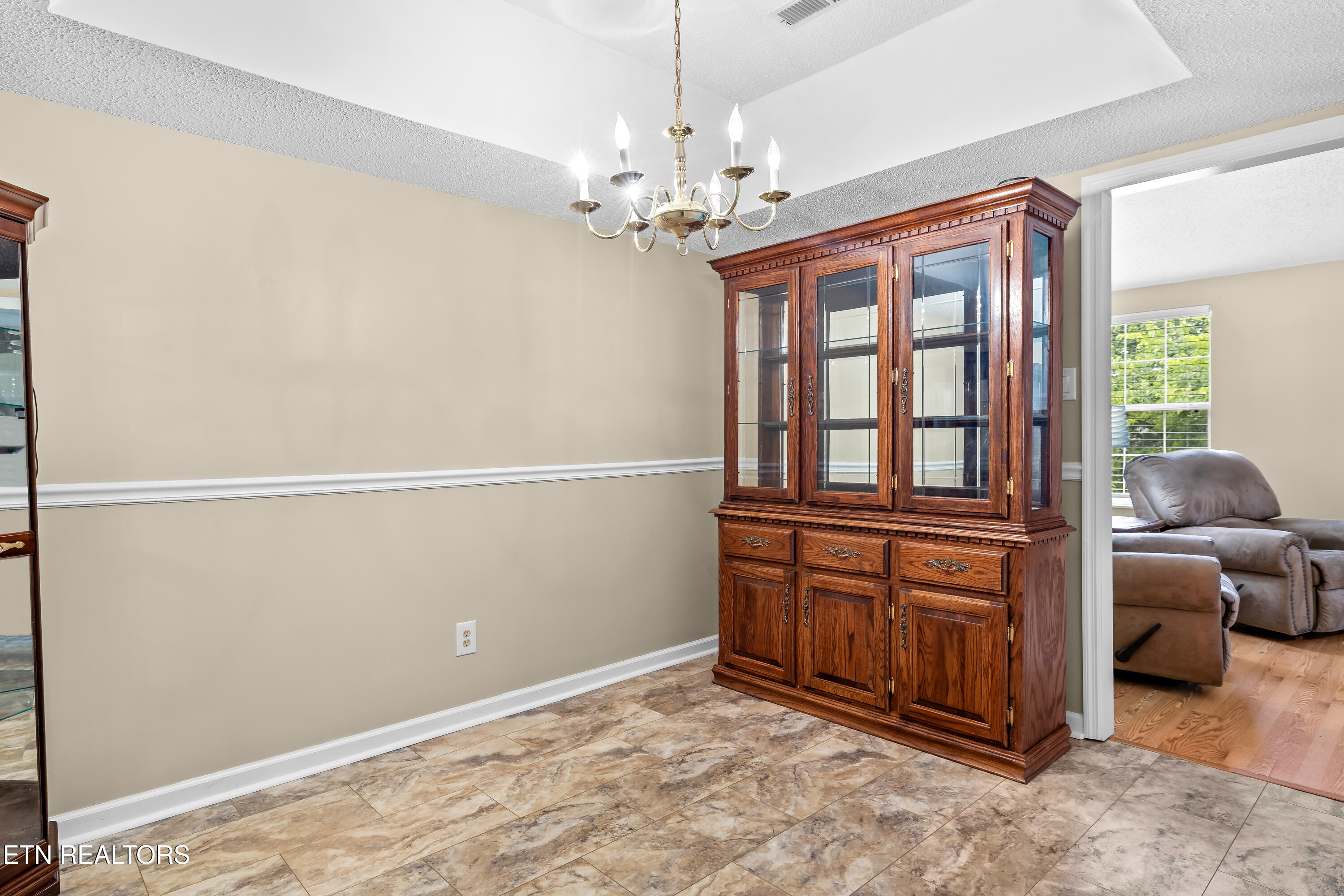 8015 Fenton Way Powell TN 37849