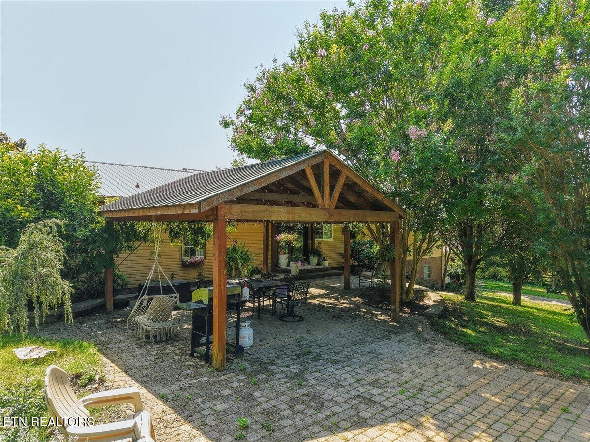 1689 Vaughn Road Lenoir City TN 37772