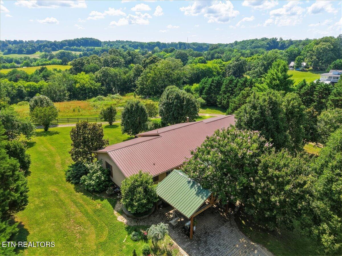 1689 Vaughn Road Lenoir City TN 37772