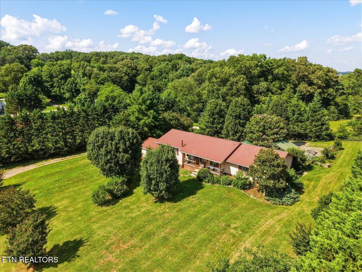 1689 Vaughn Road Lenoir City TN 37772