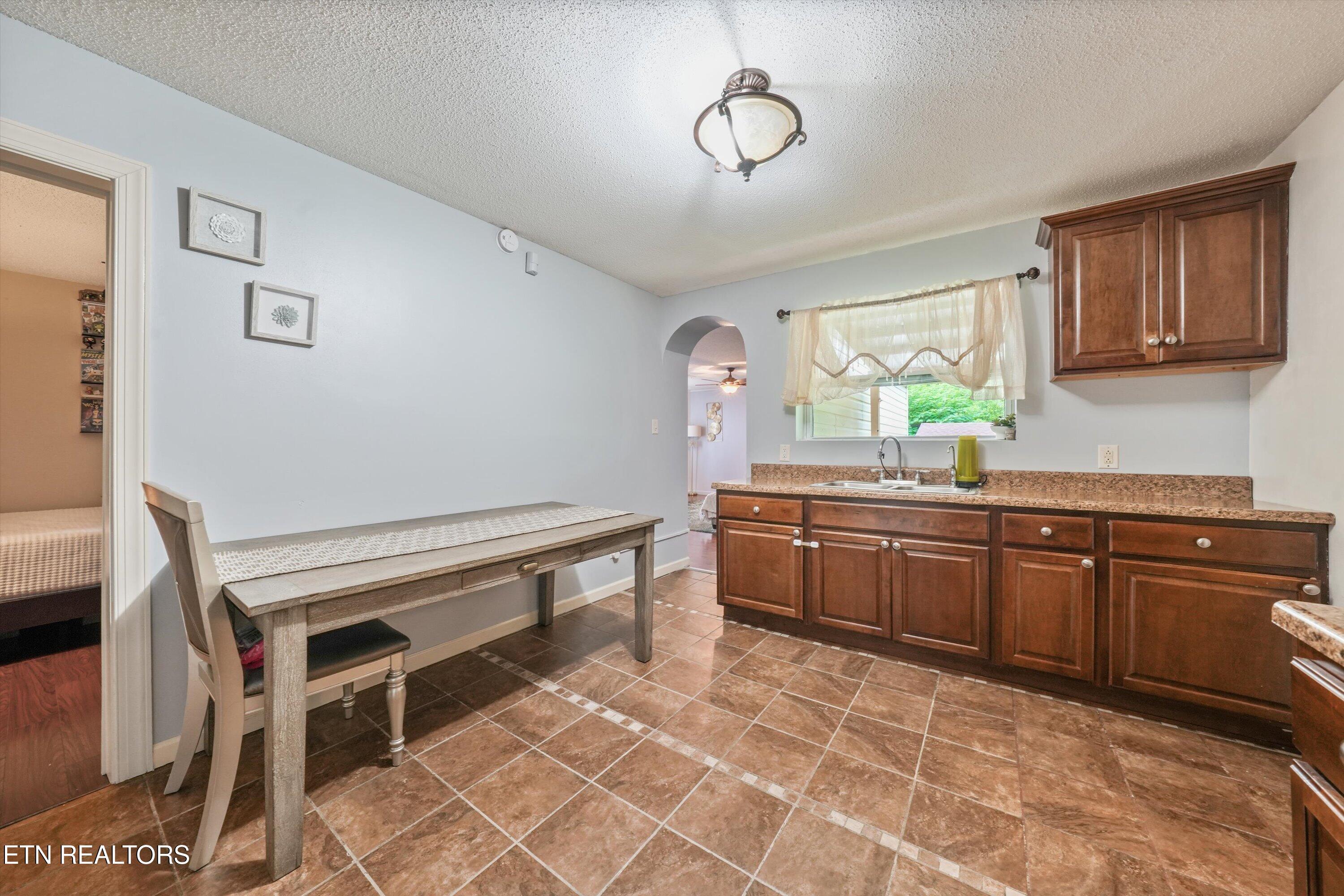 4618 Central View Road Knoxville TN 37912
