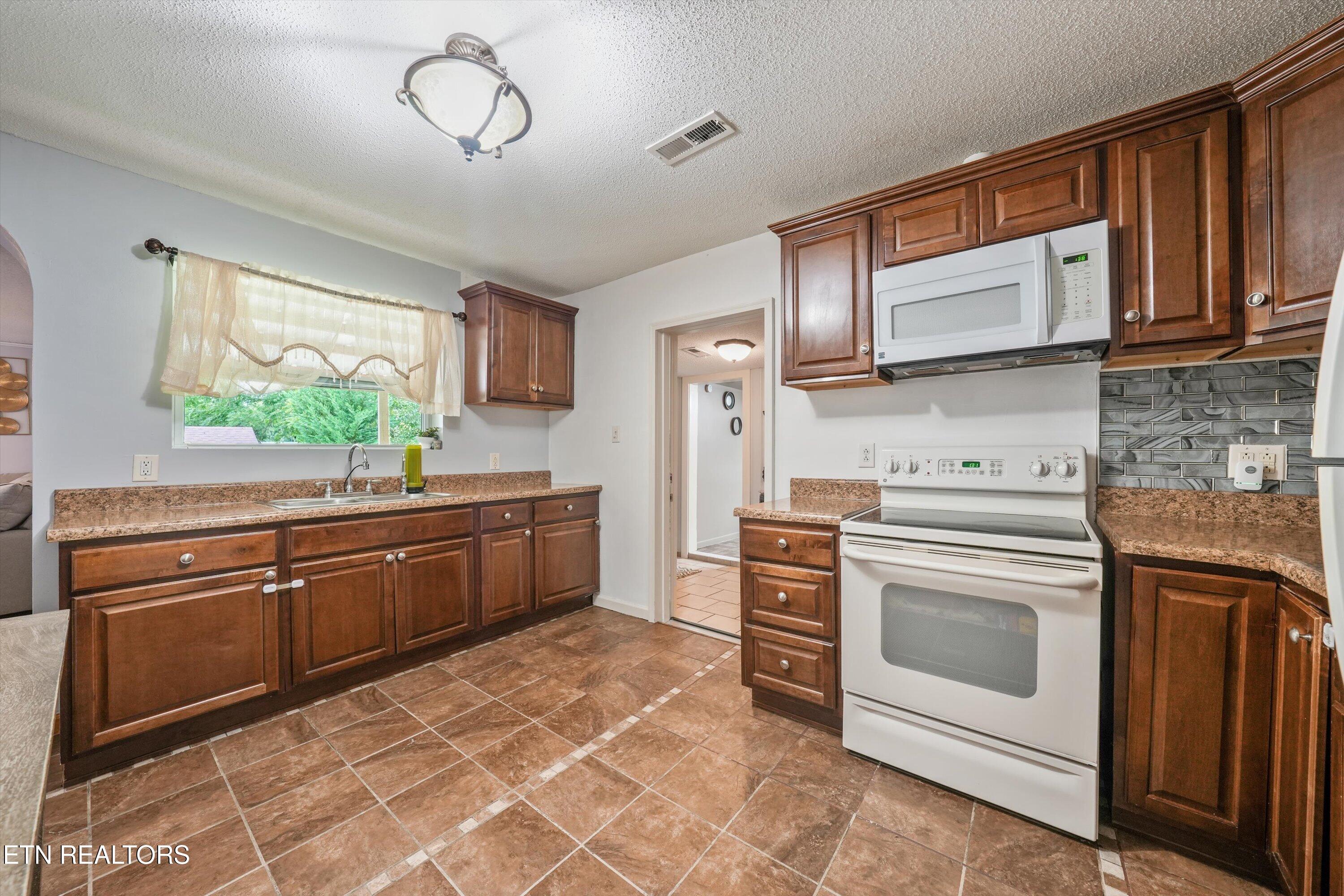 4618 Central View Road Knoxville TN 37912