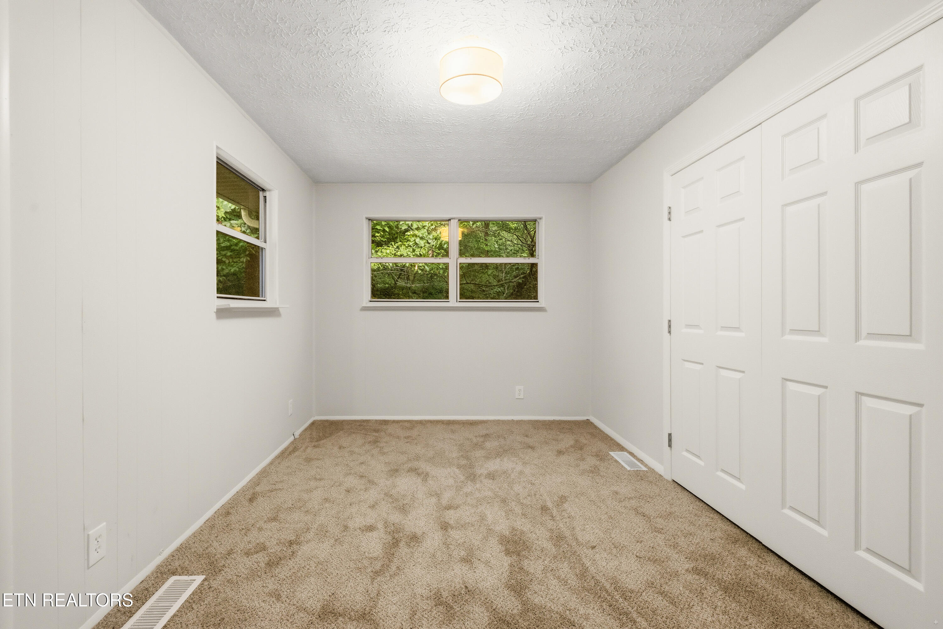 96 Olney Lane Oak Ridge TN 37830