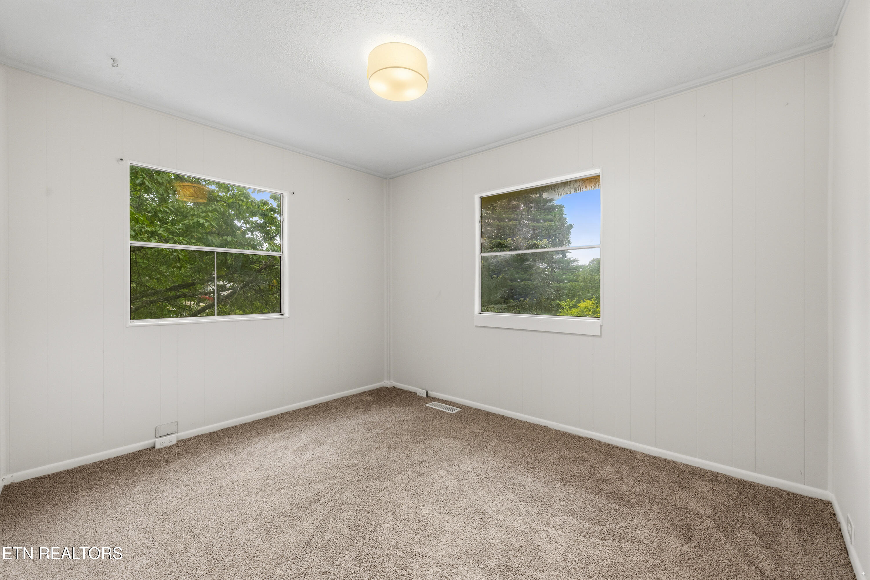 96 Olney Lane Oak Ridge TN 37830