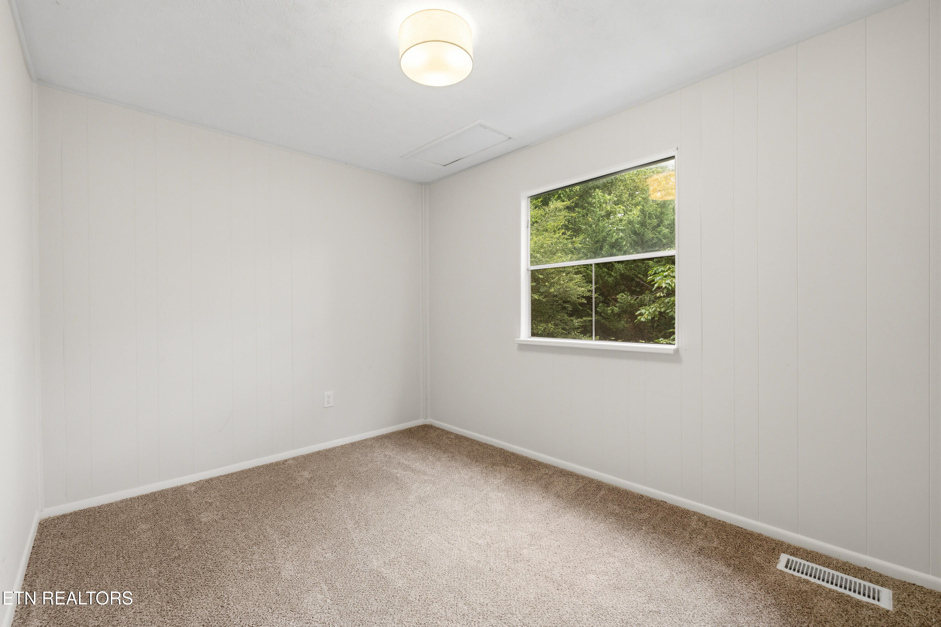 96 Olney Lane Oak Ridge TN 37830