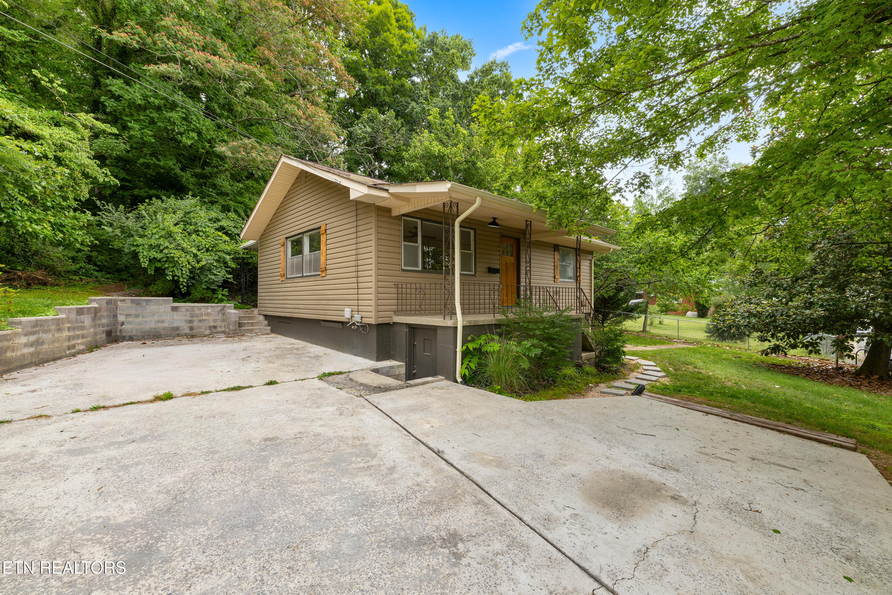 96 Olney Lane Oak Ridge TN 37830