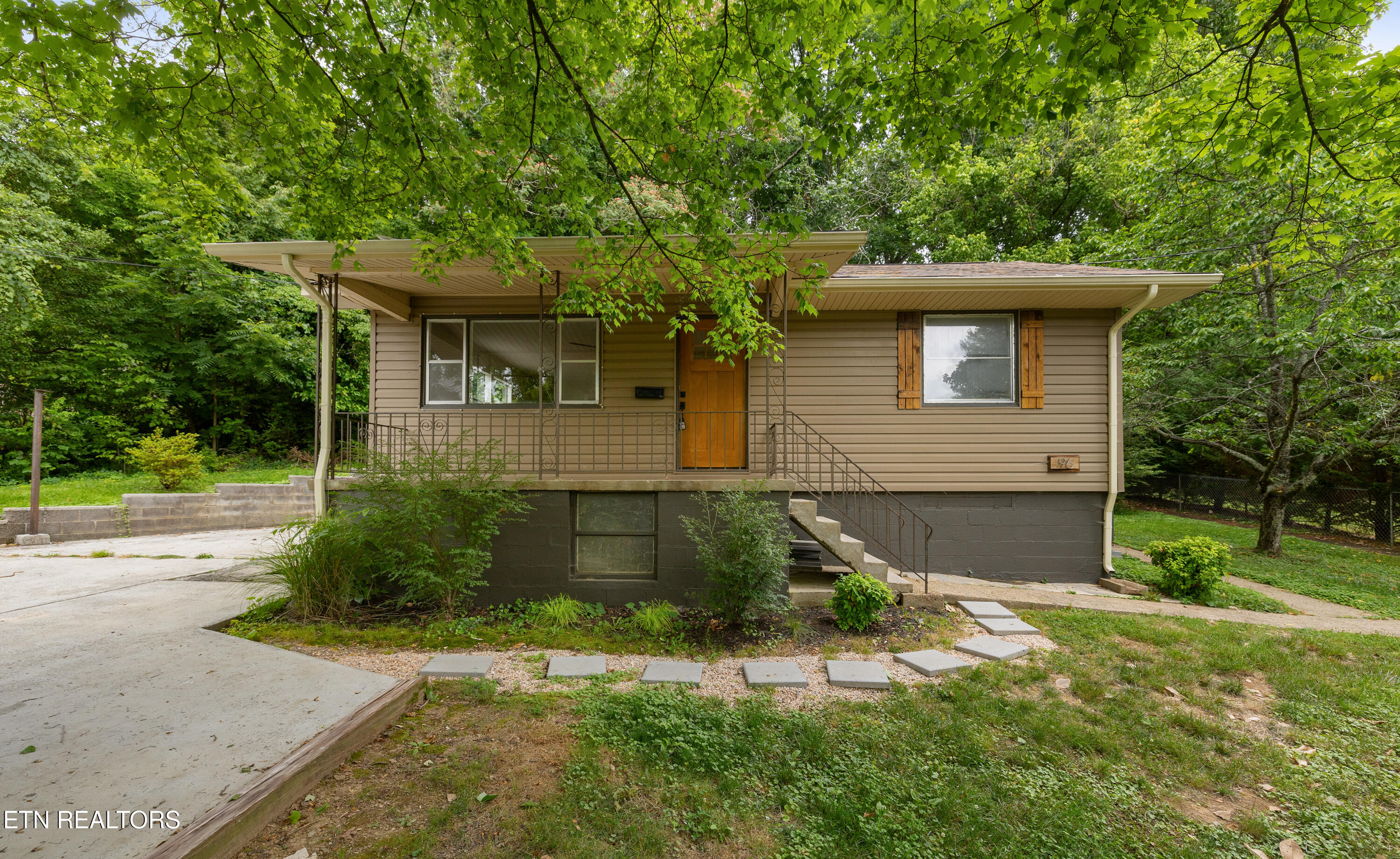 96 Olney Lane Oak Ridge TN 37830