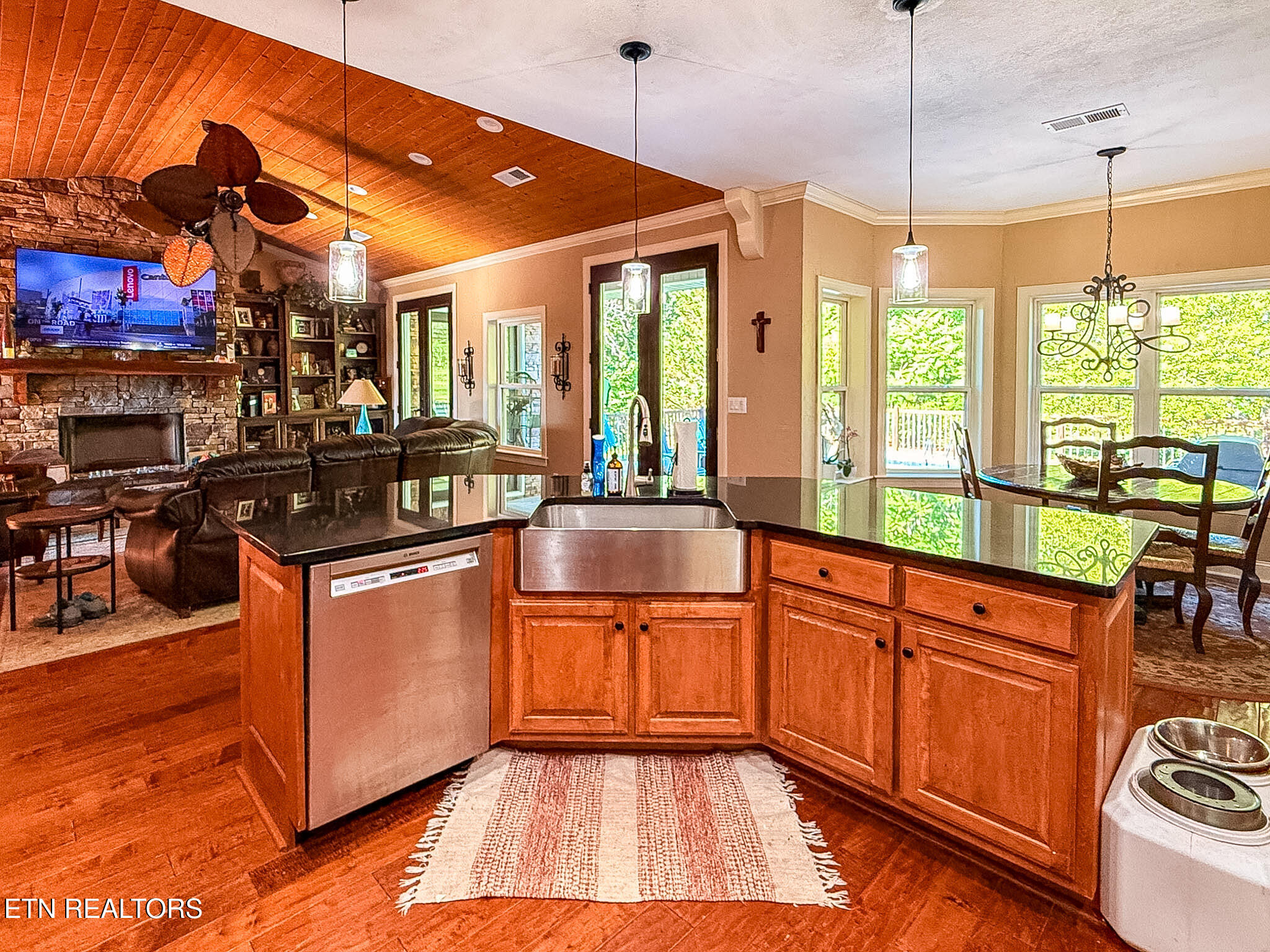 444 Highway 309 Niota TN 37826