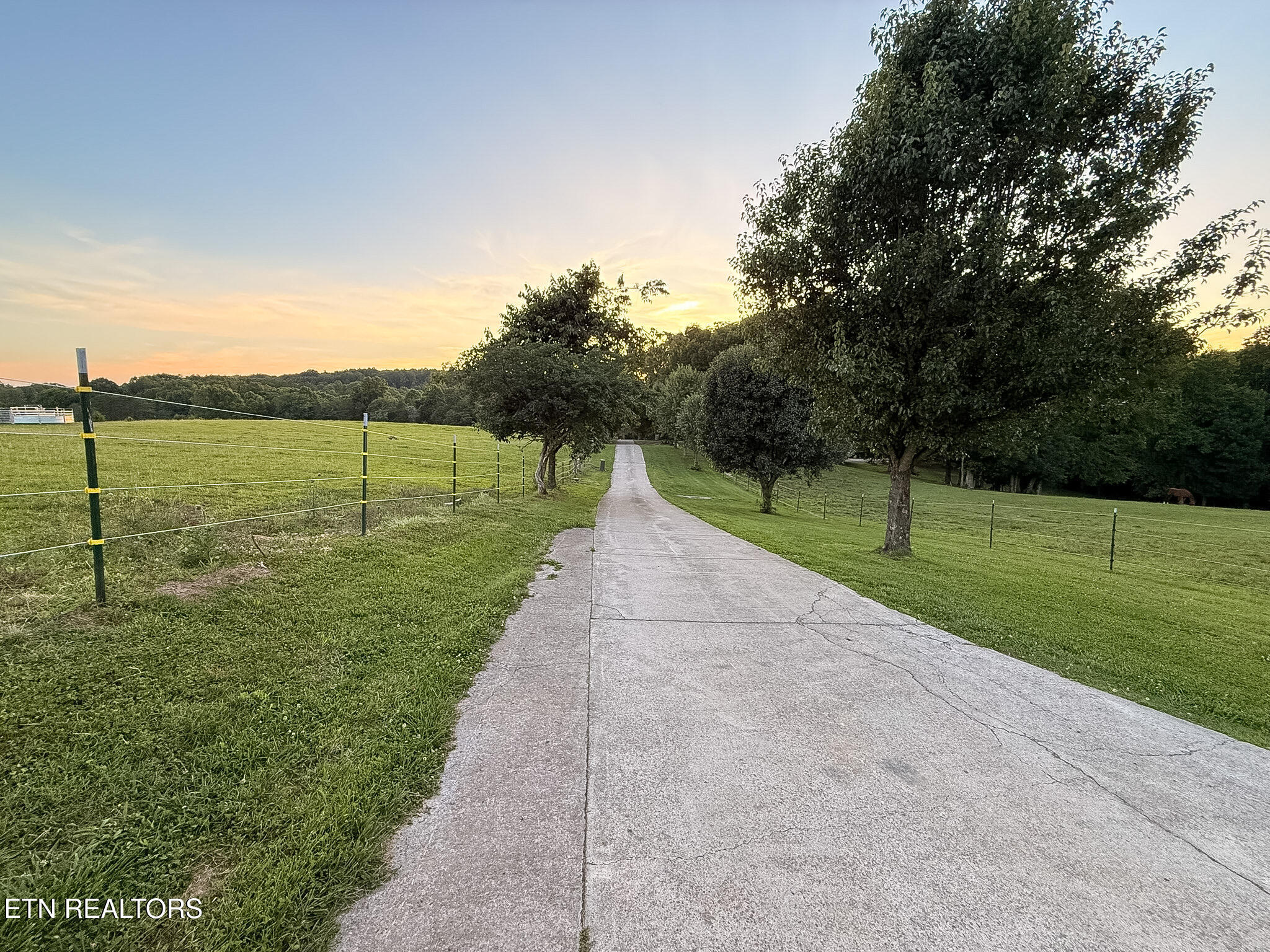 444 Highway 309 Niota TN 37826