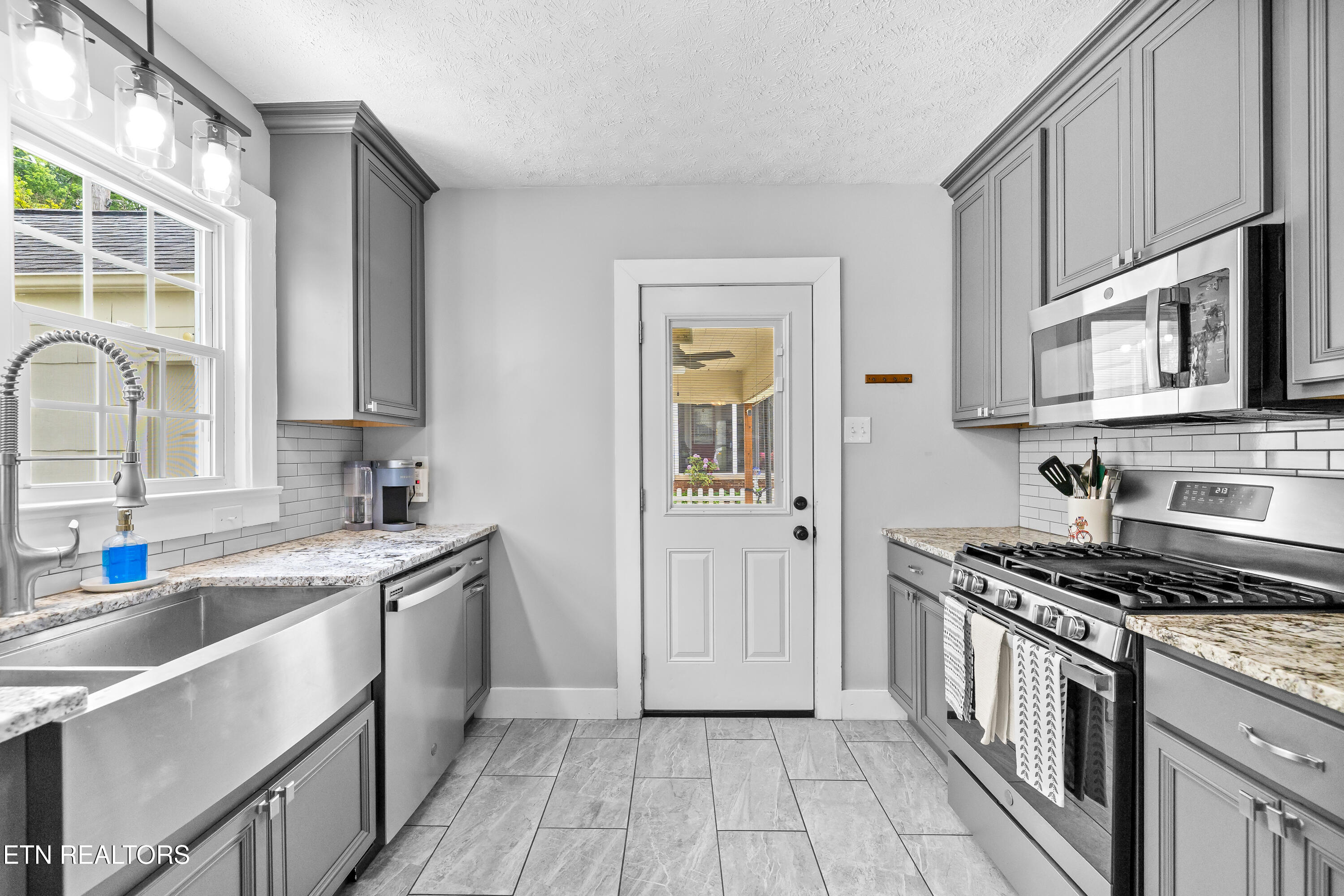 910 Mountain View Avenue Maryville TN 37803