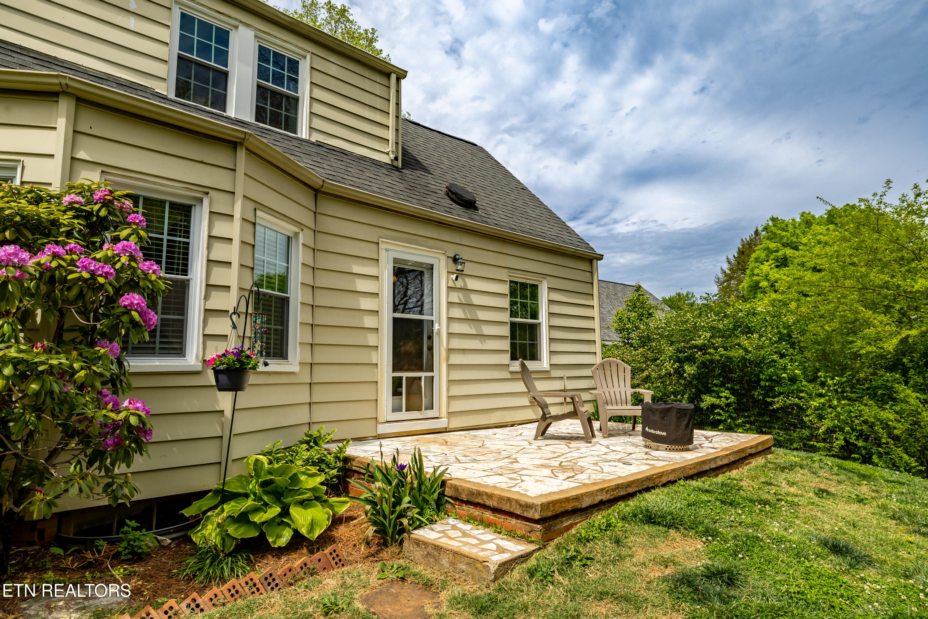 910 Mountain View Avenue Maryville TN 37803