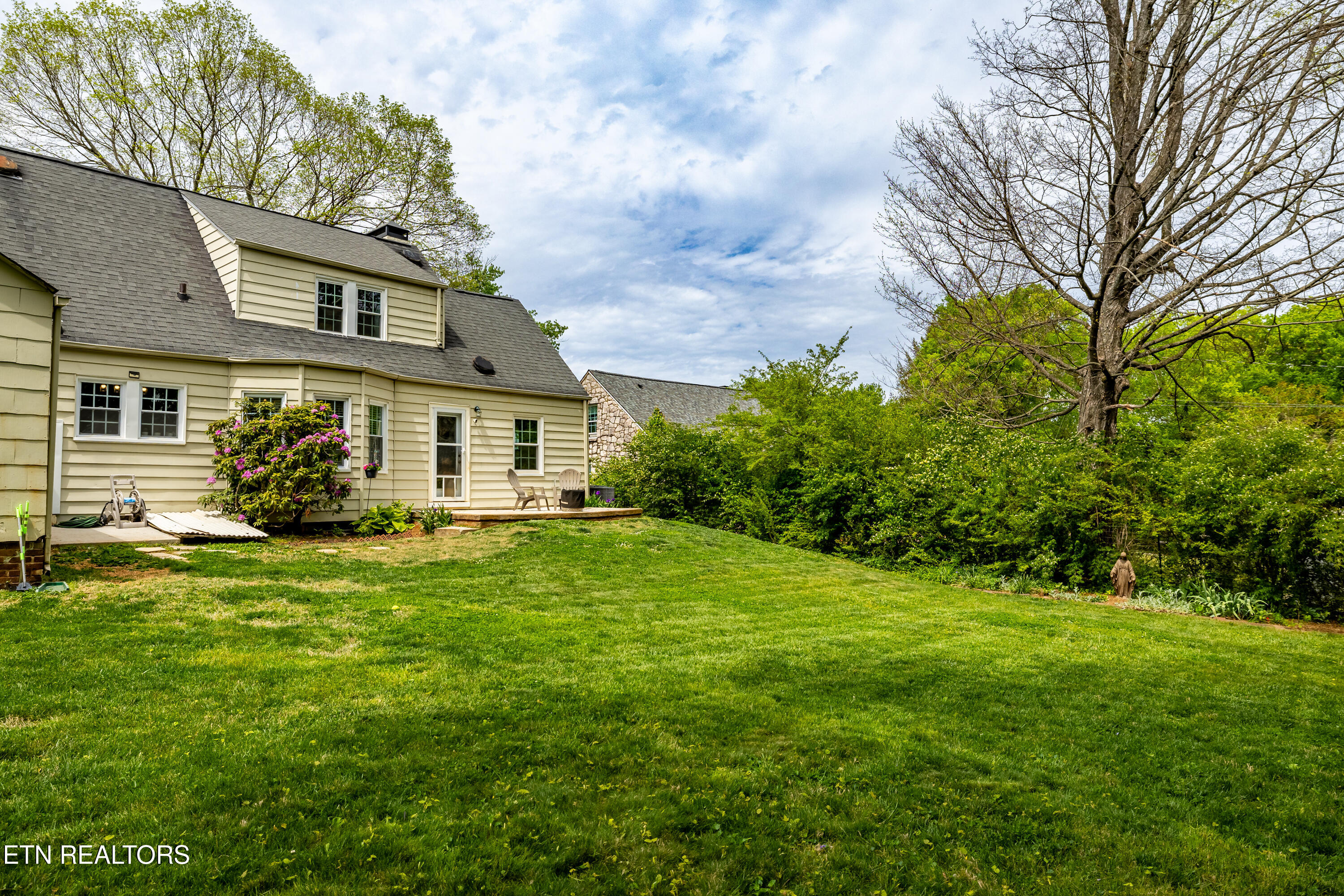910 Mountain View Avenue Maryville TN 37803