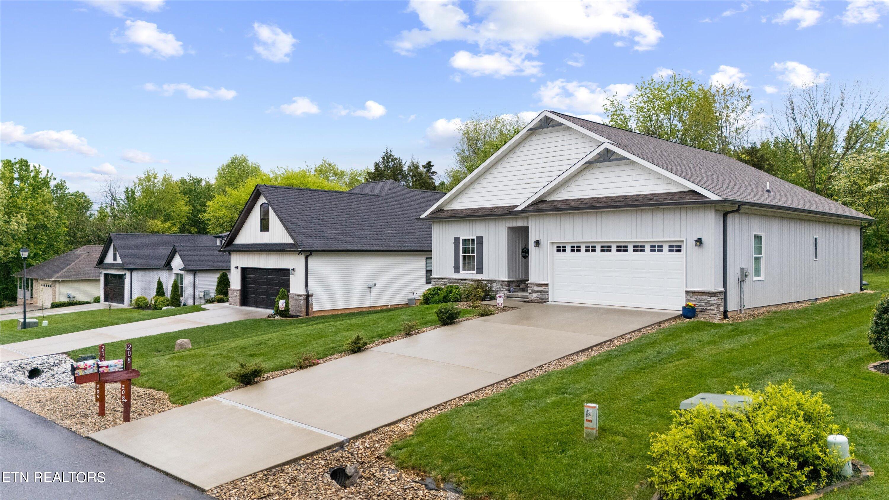 208 Ogana Lane Loudon TN 37774