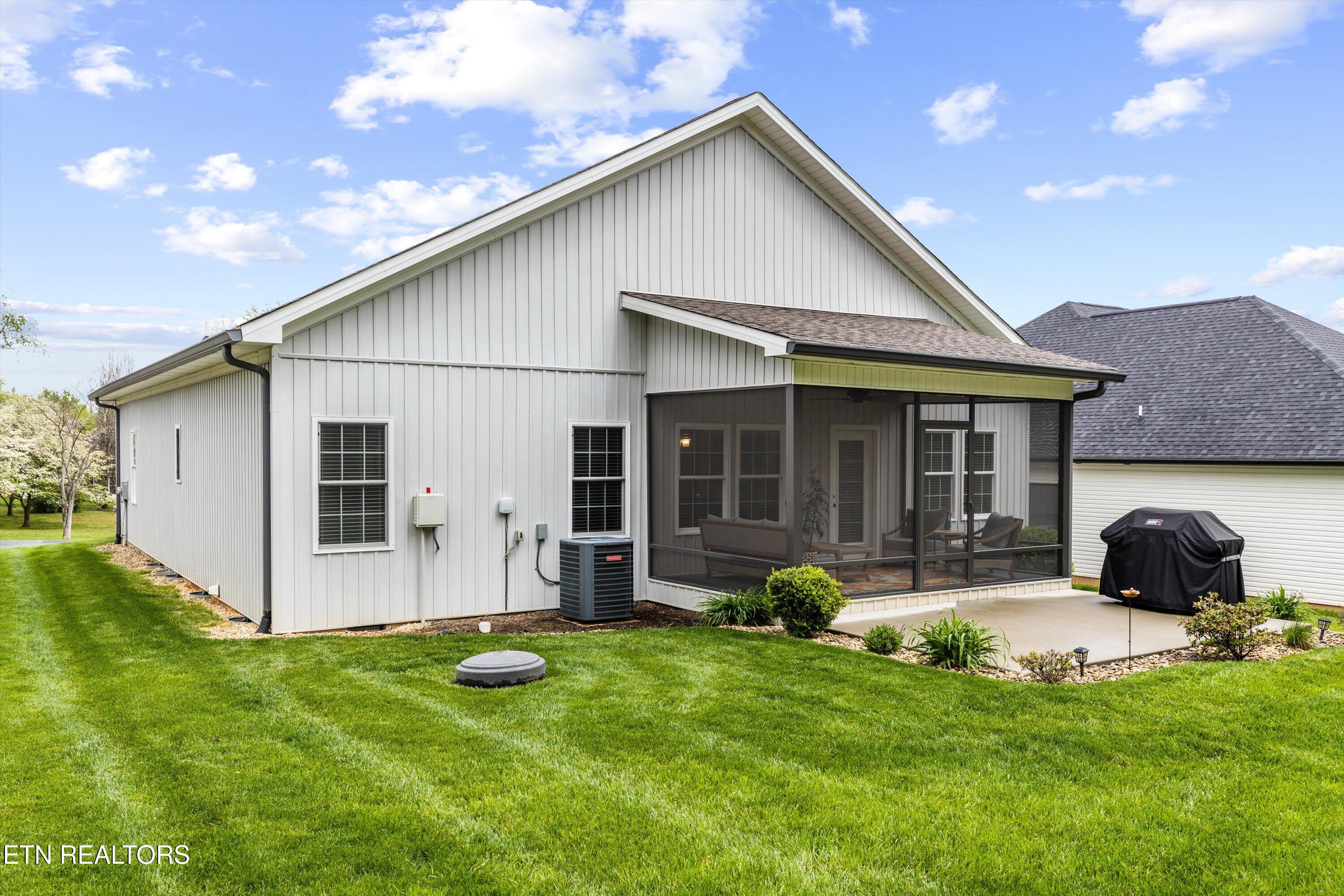 208 Ogana Lane Loudon TN 37774
