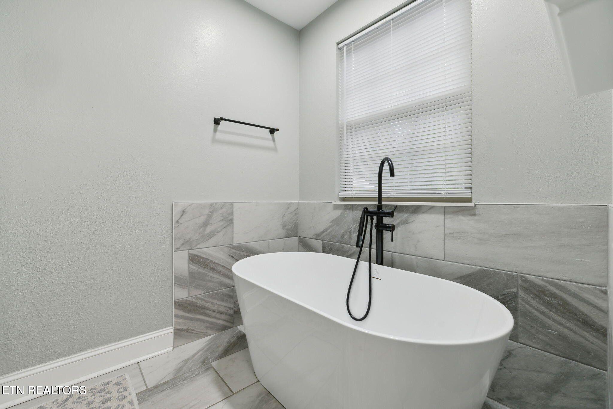 124 Ledwell Drive Seymour TN 37865