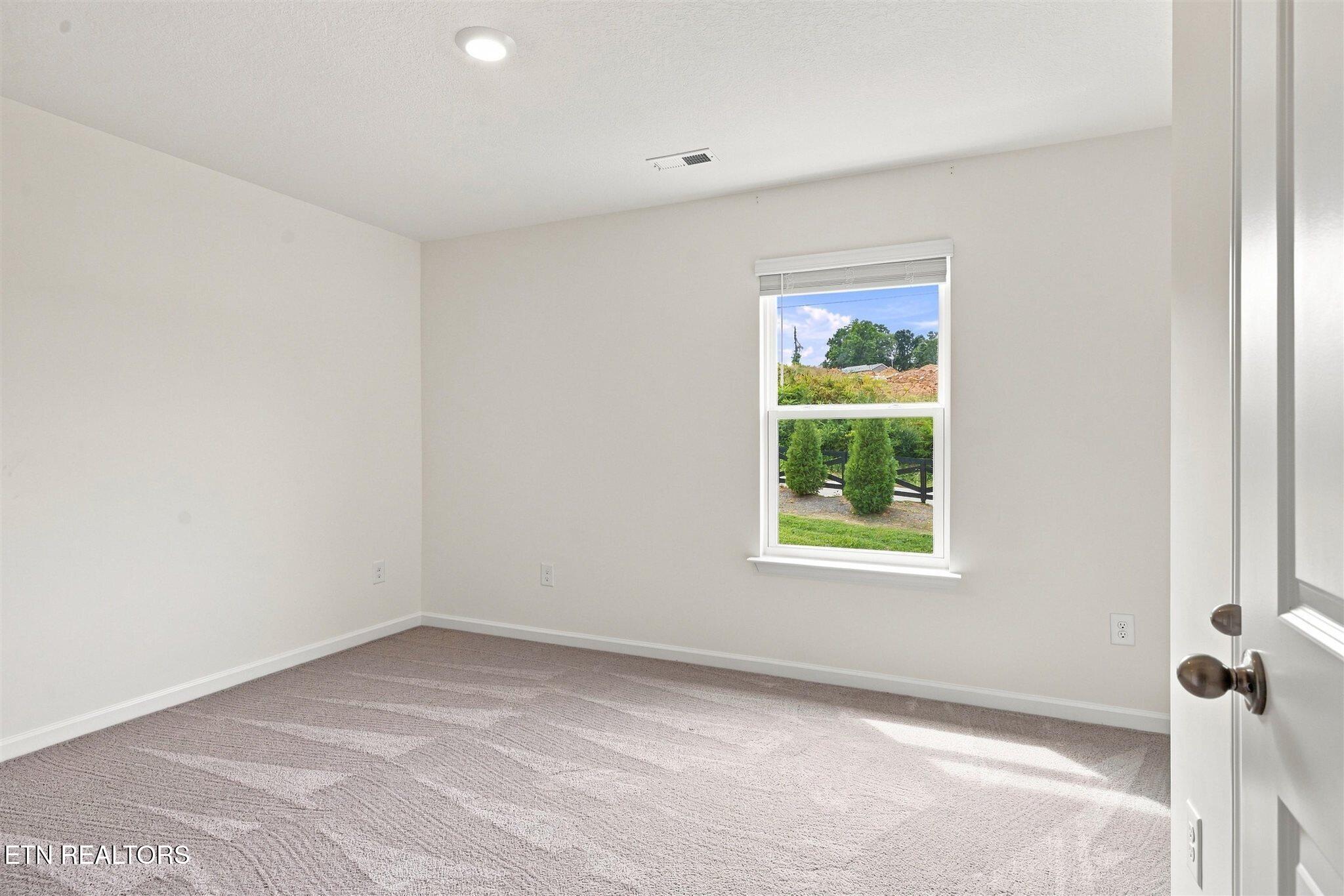 402 Villages At Hinds Creek Lane Clinton TN 37716
