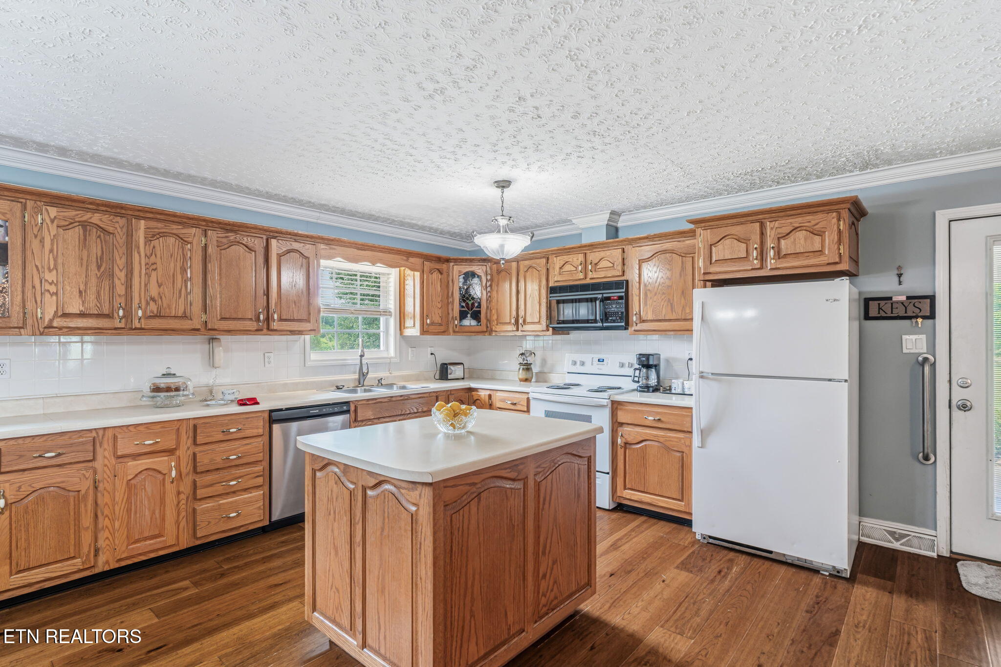 9402 Johnson Road Strawberry Plains TN 37871