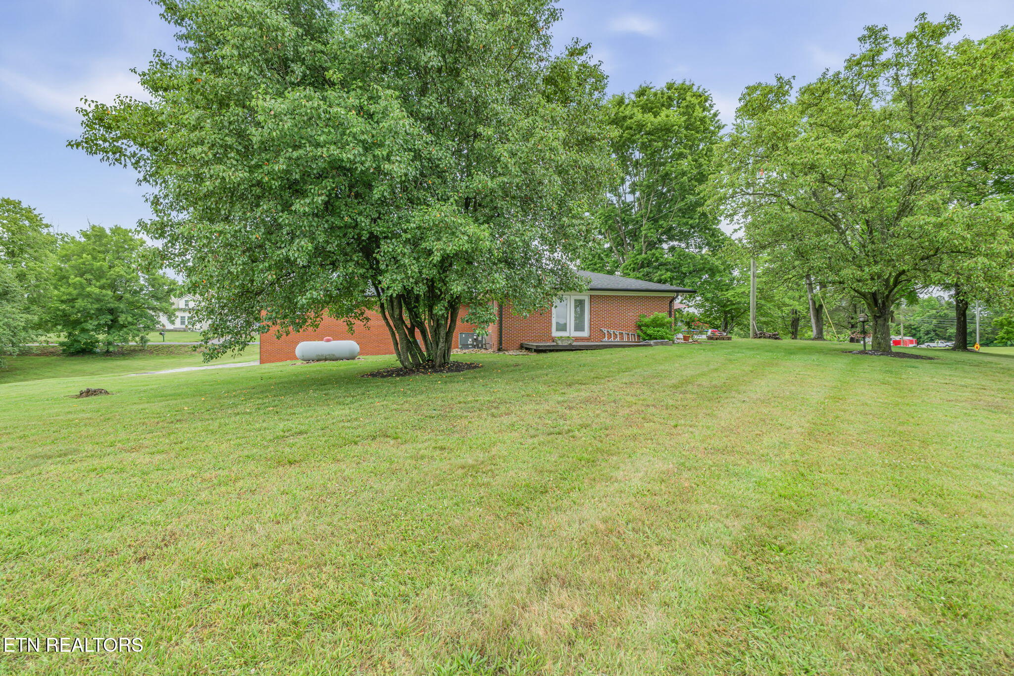 9402 Johnson Road Strawberry Plains TN 37871