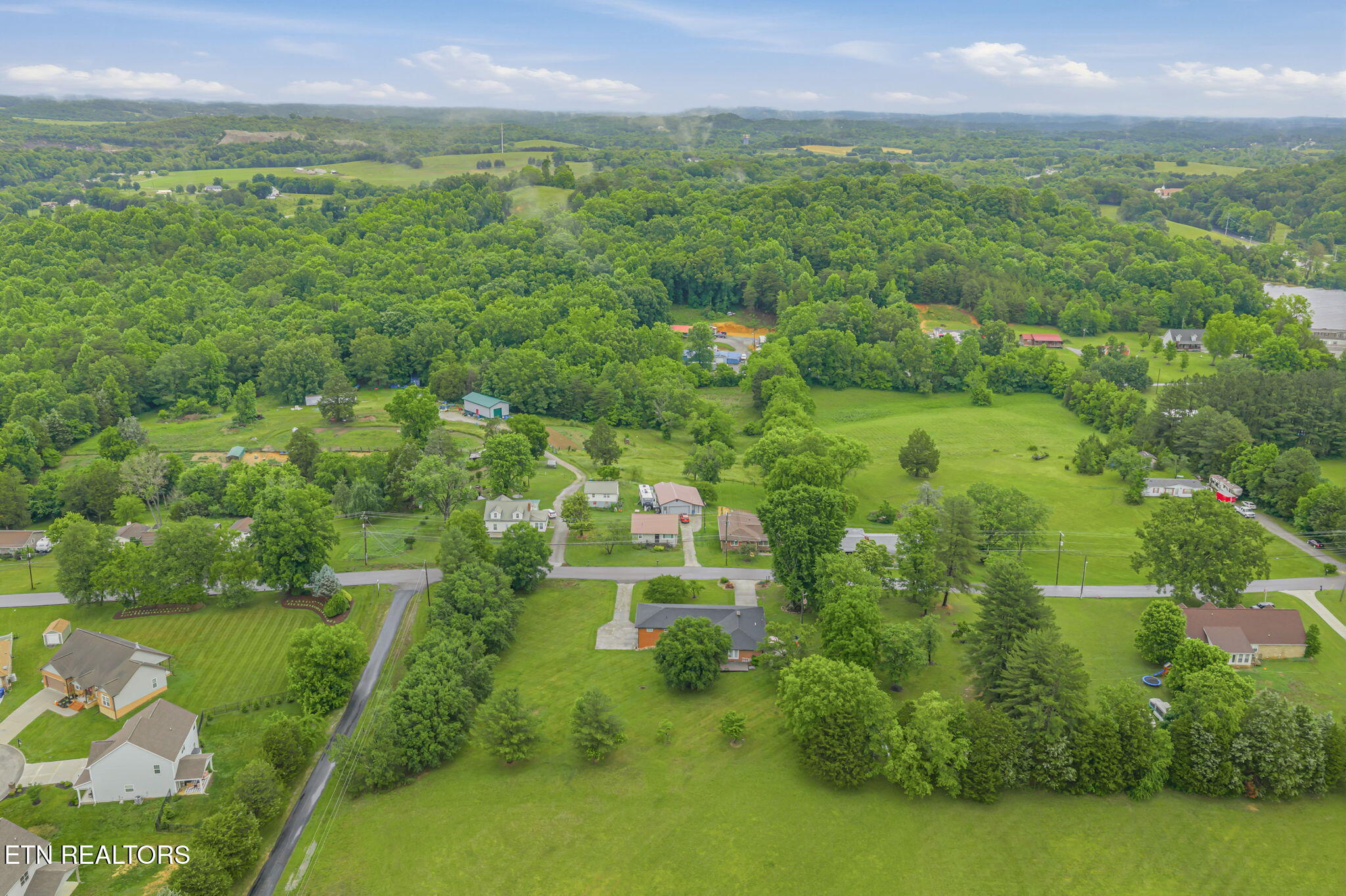 9402 Johnson Road Strawberry Plains TN 37871