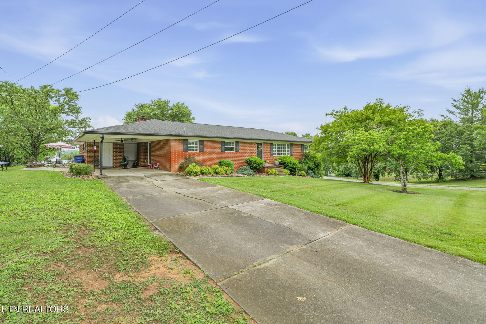 9402 Johnson Road Strawberry Plains TN 37871
