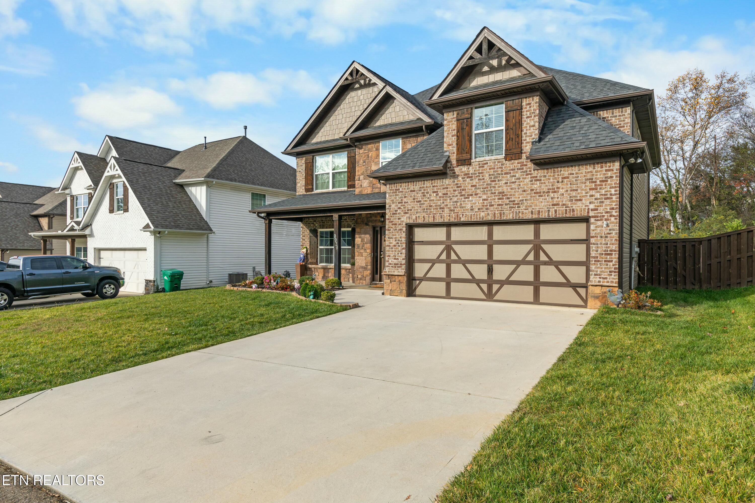 9939 Hummingbird Lane Knoxville TN 37923