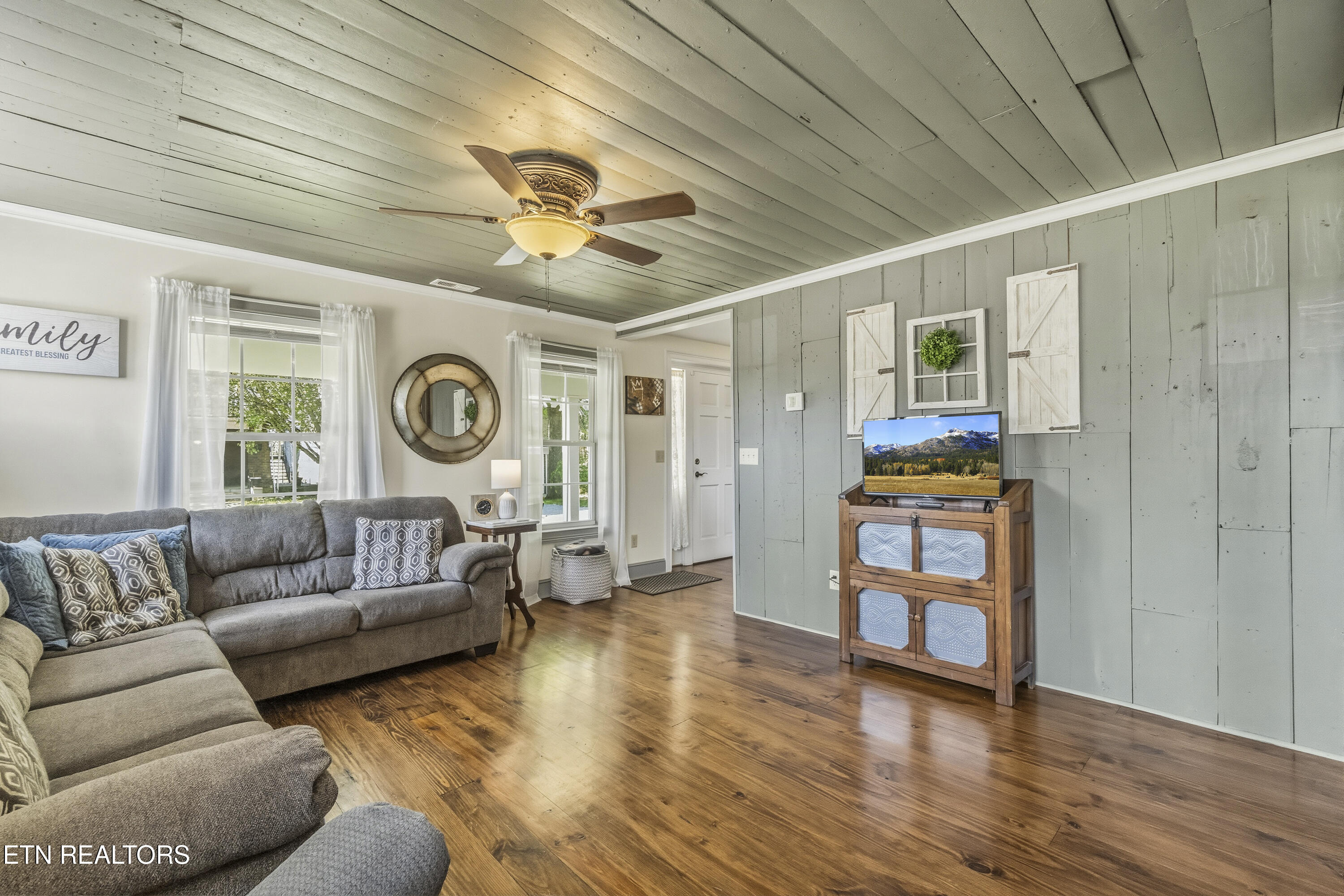 217 S Irish Street Greeneville TN 37743