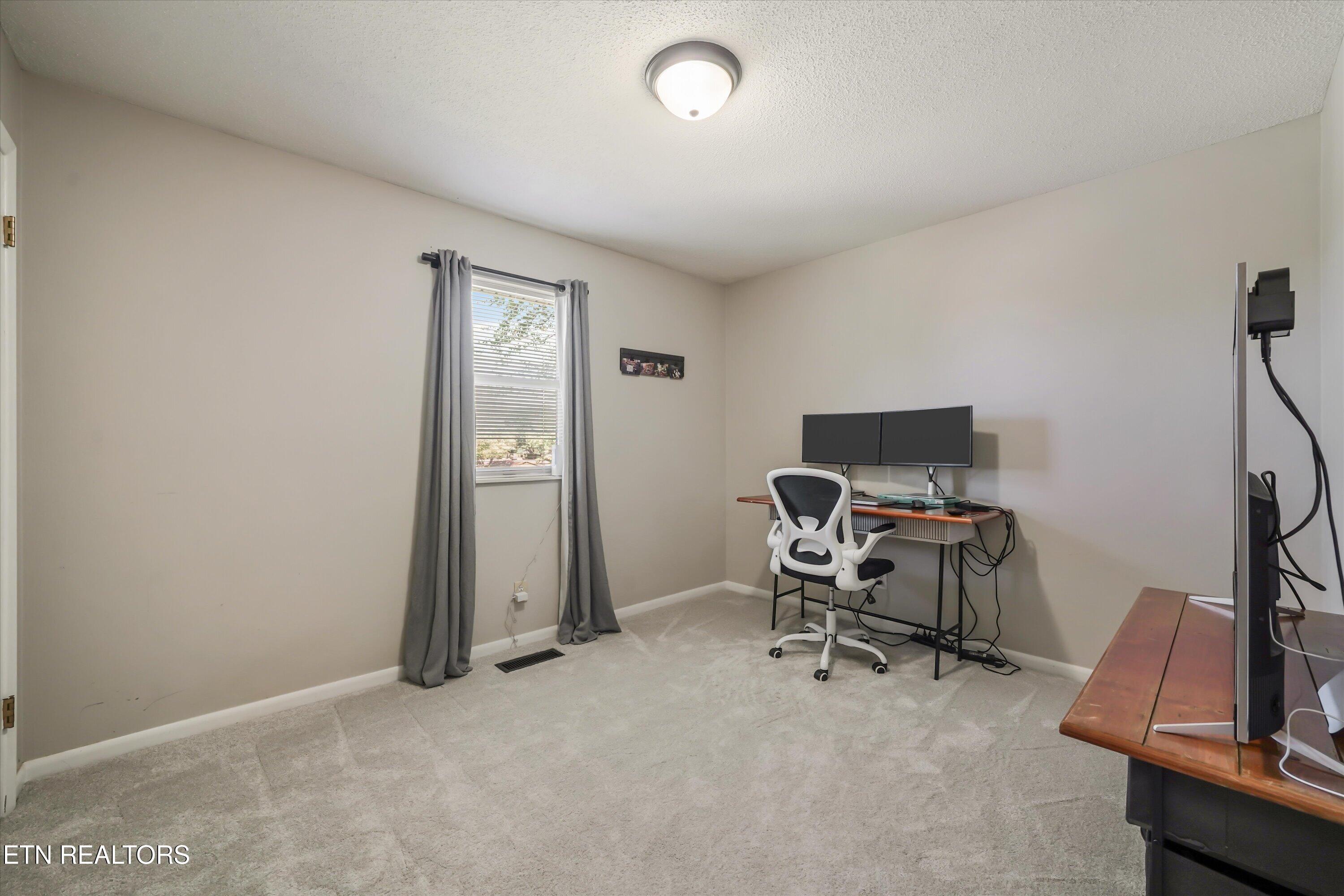 8804 Mallow Drive Knoxville TN 37922
