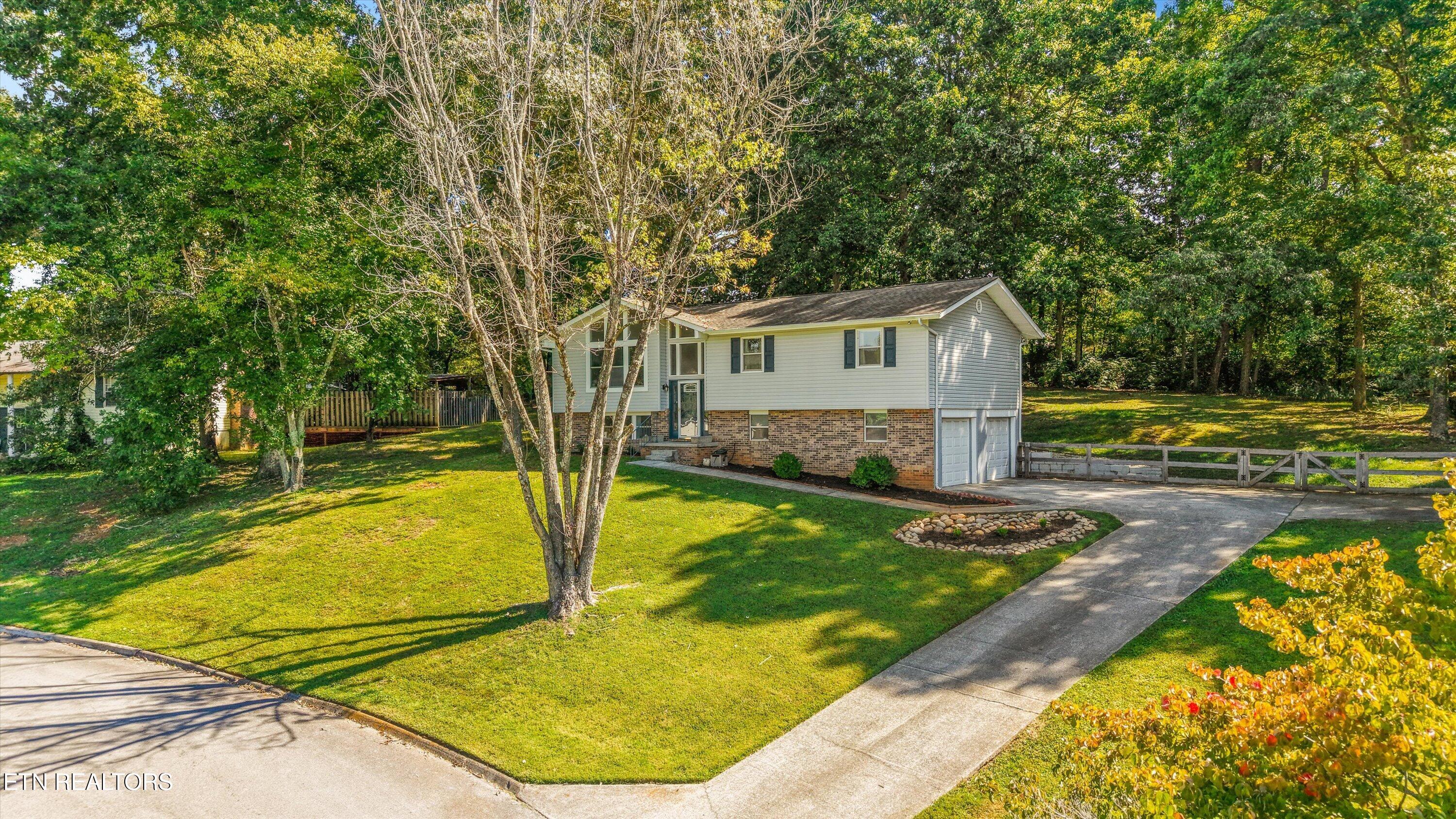 8804 Mallow Drive Knoxville TN 37922