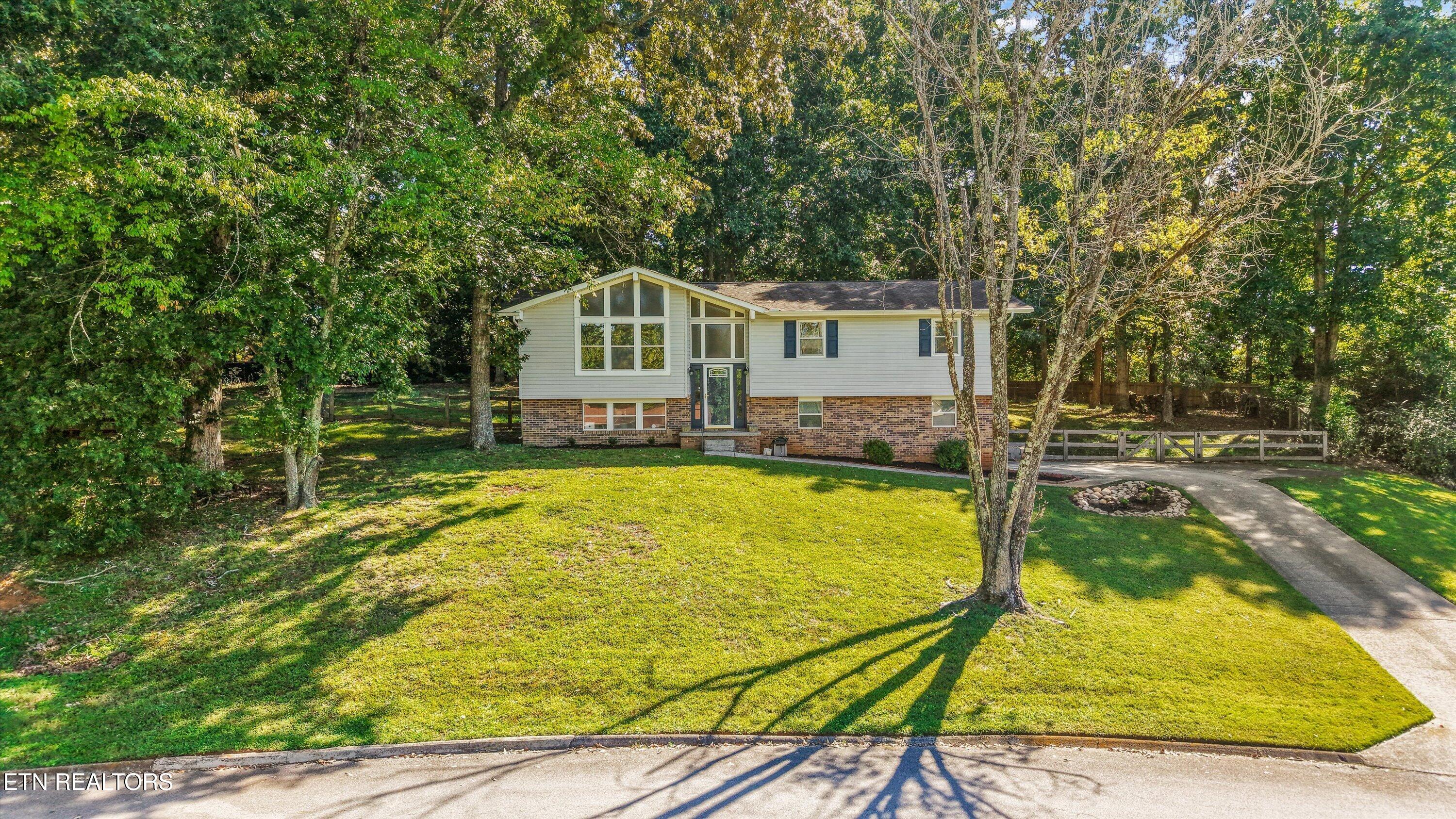 8804 Mallow Drive Knoxville TN 37922