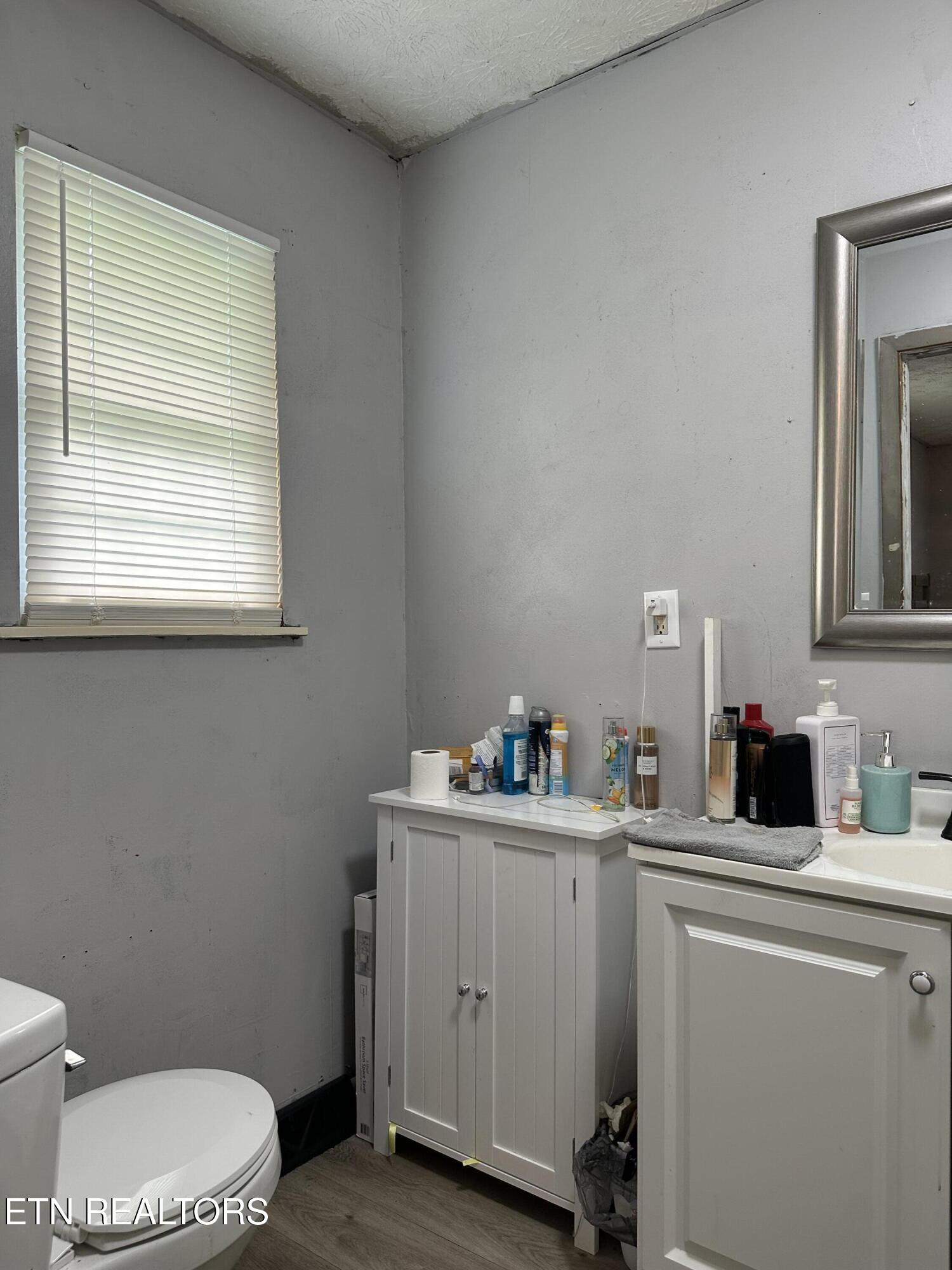 233 Watkins Lane Jacksboro TN 37757