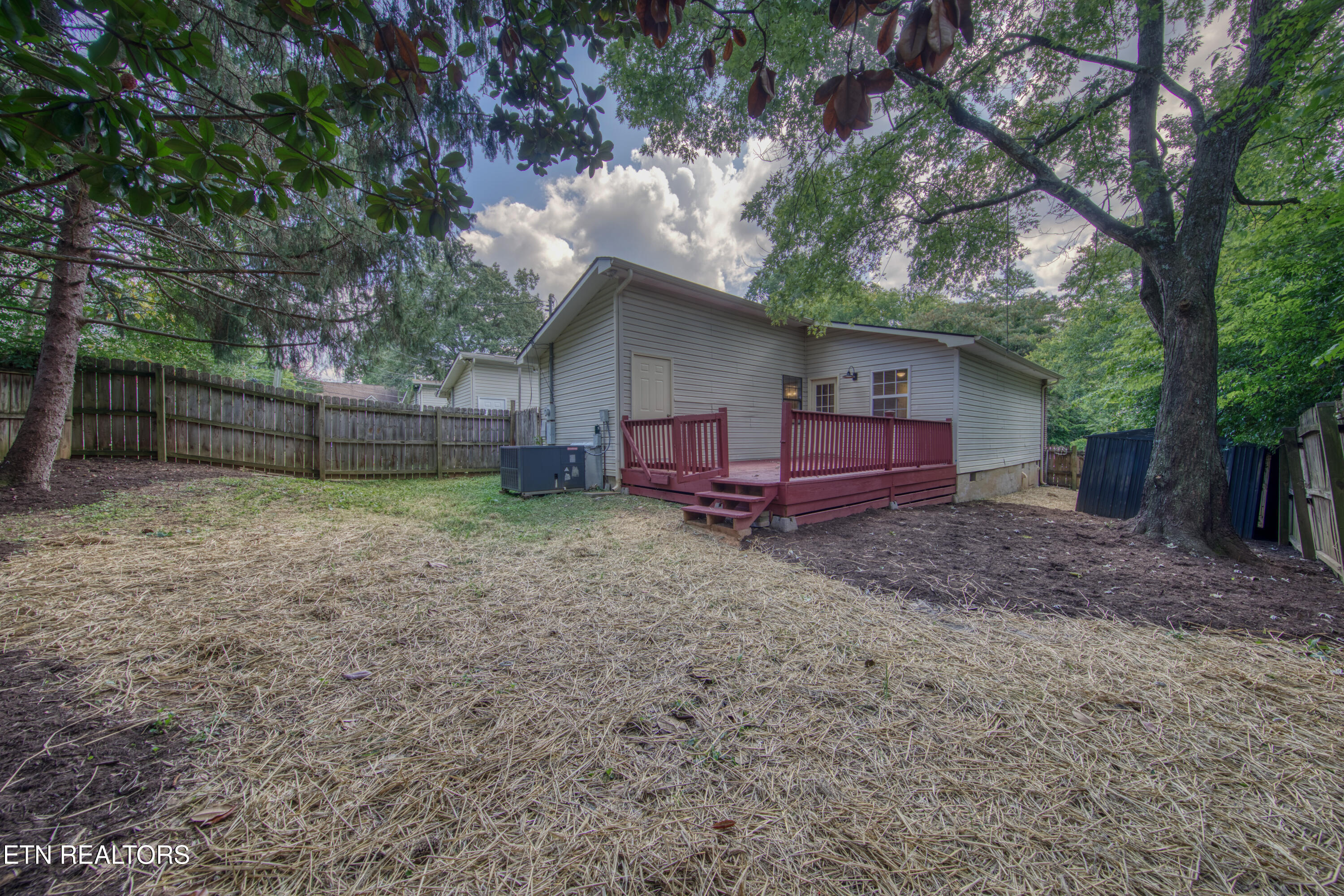 2001 Countryhill Lane Knoxville TN 37923