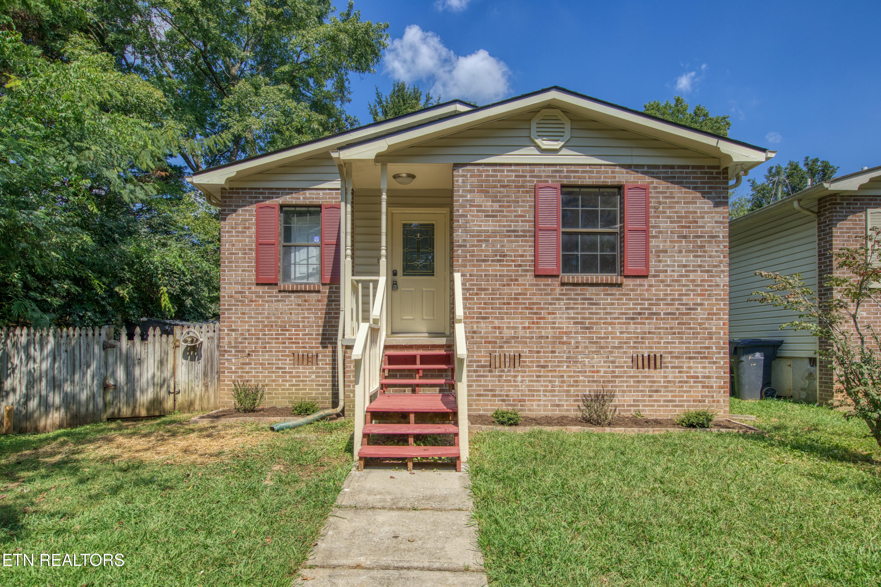 2001 Countryhill Lane Knoxville TN 37923