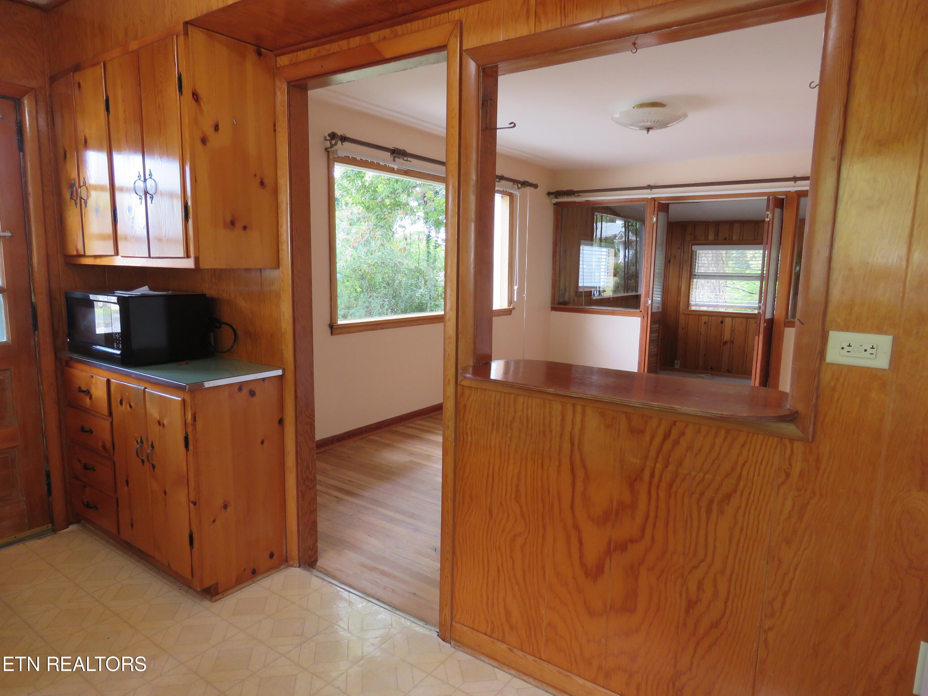 106 Norwood Lane Oak Ridge TN 37830