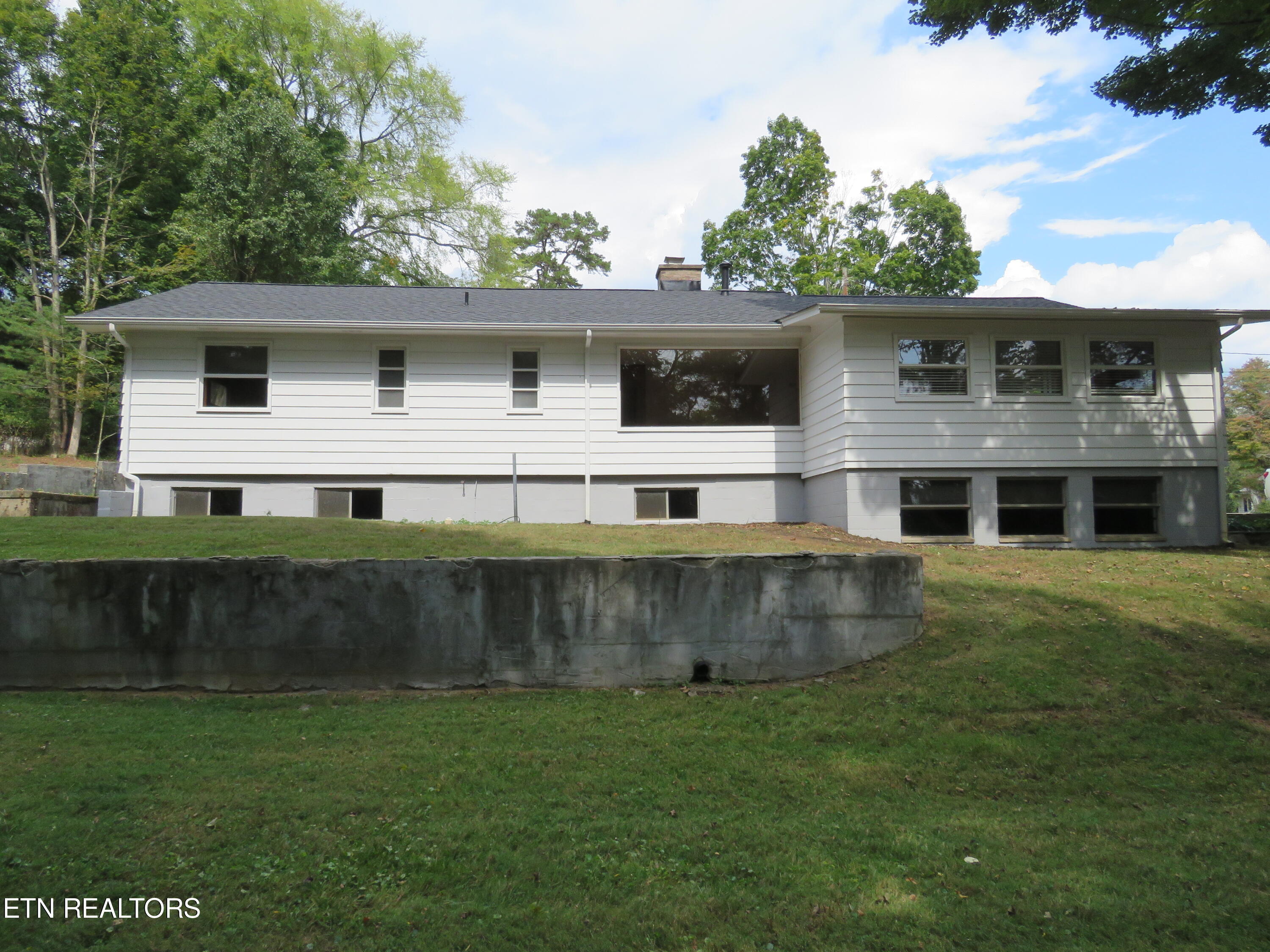 106 Norwood Lane Oak Ridge TN 37830
