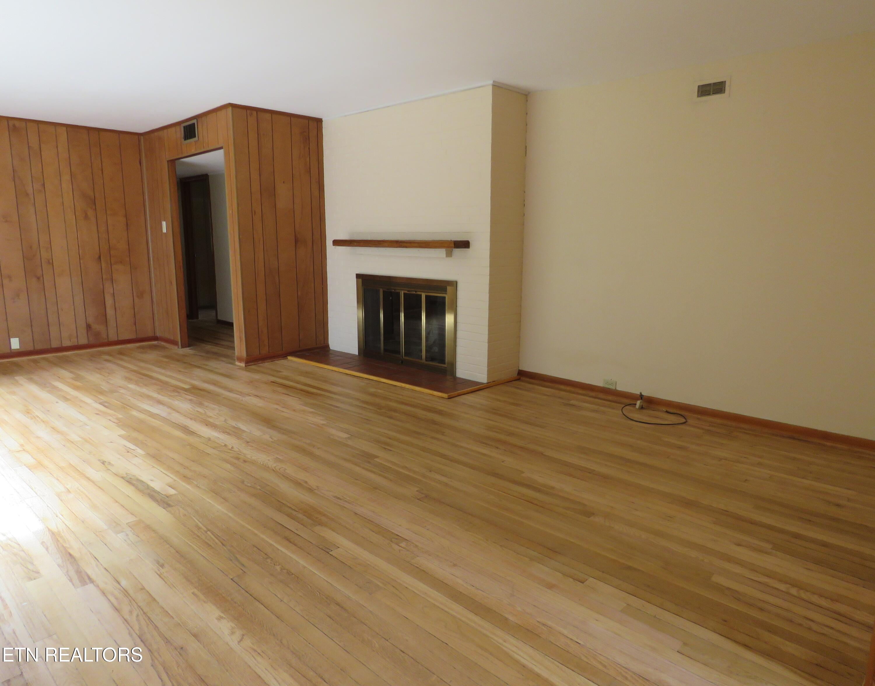 106 Norwood Lane Oak Ridge TN 37830