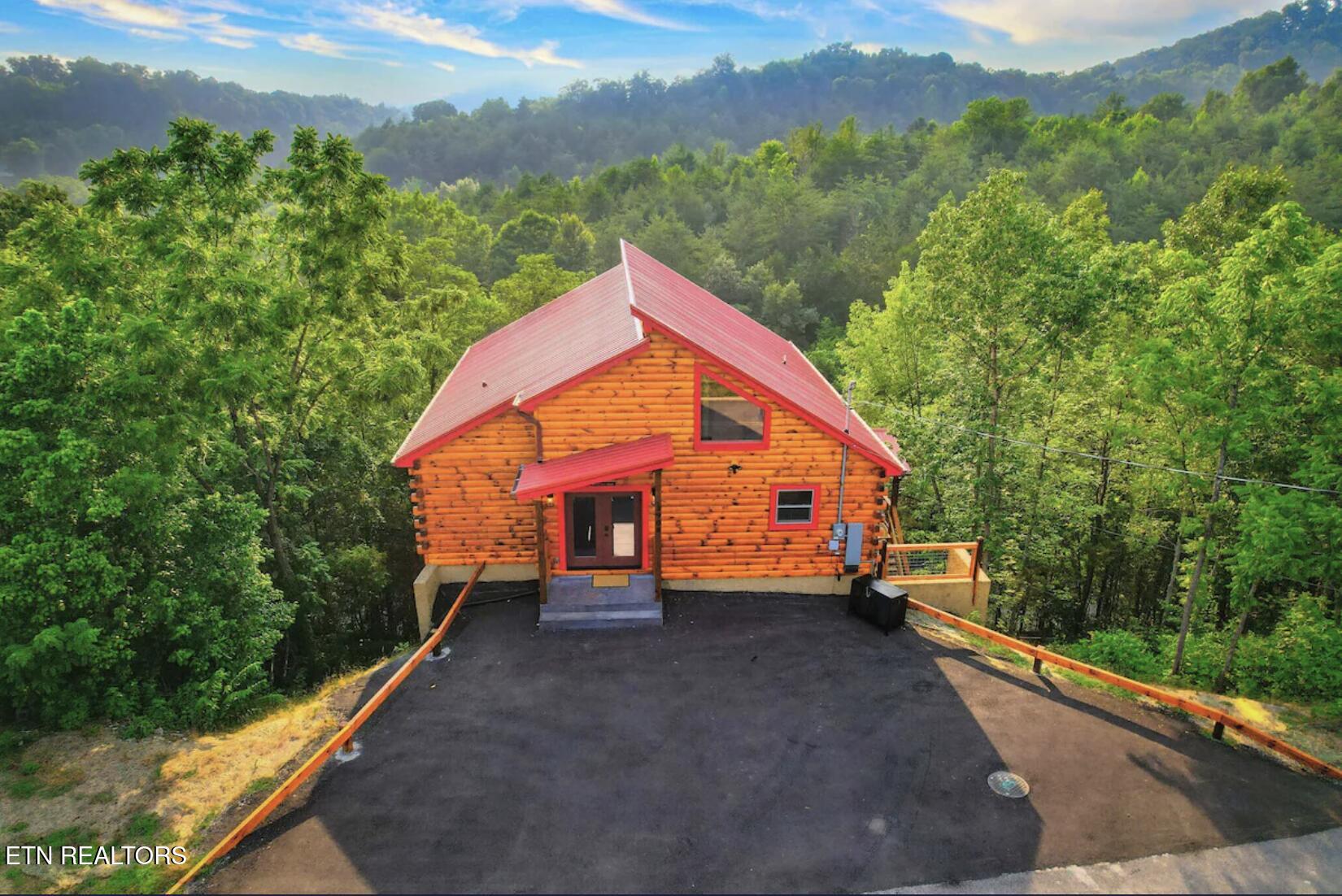 1908 Eagle Court Sevierville TN 37876