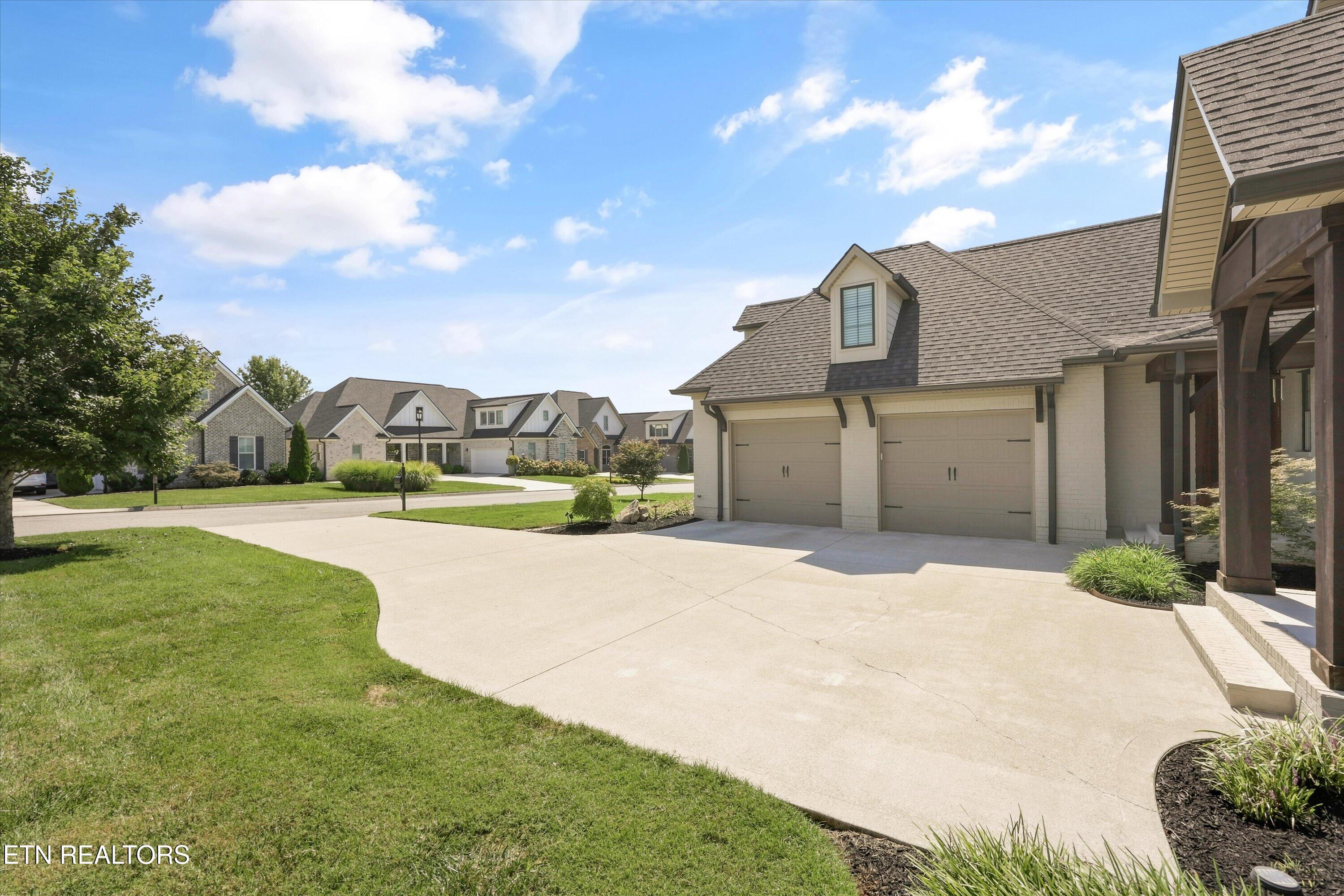1317 Turning Leaf Lane Knoxville TN 37922