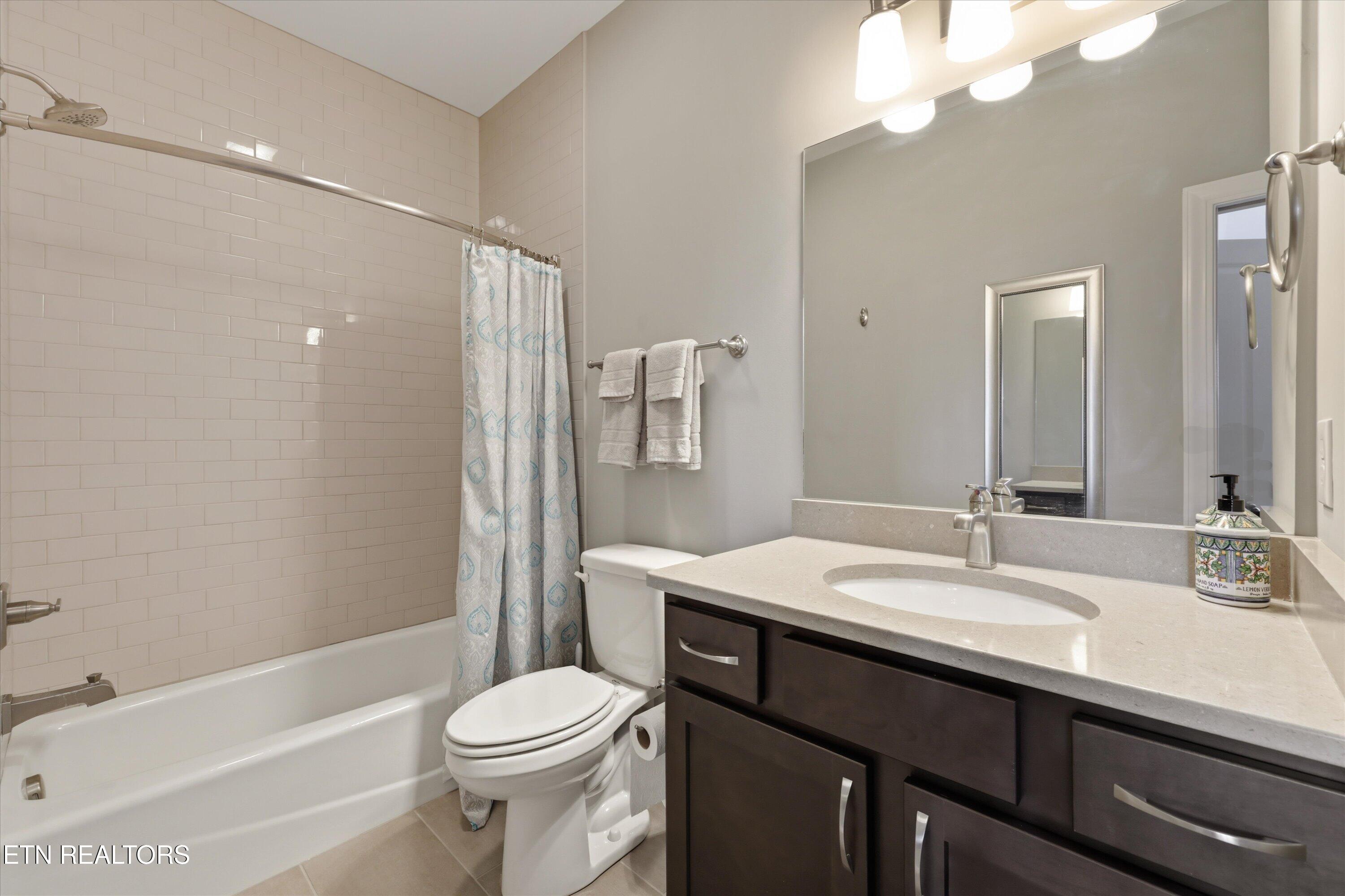 1317 Turning Leaf Lane Knoxville TN 37922