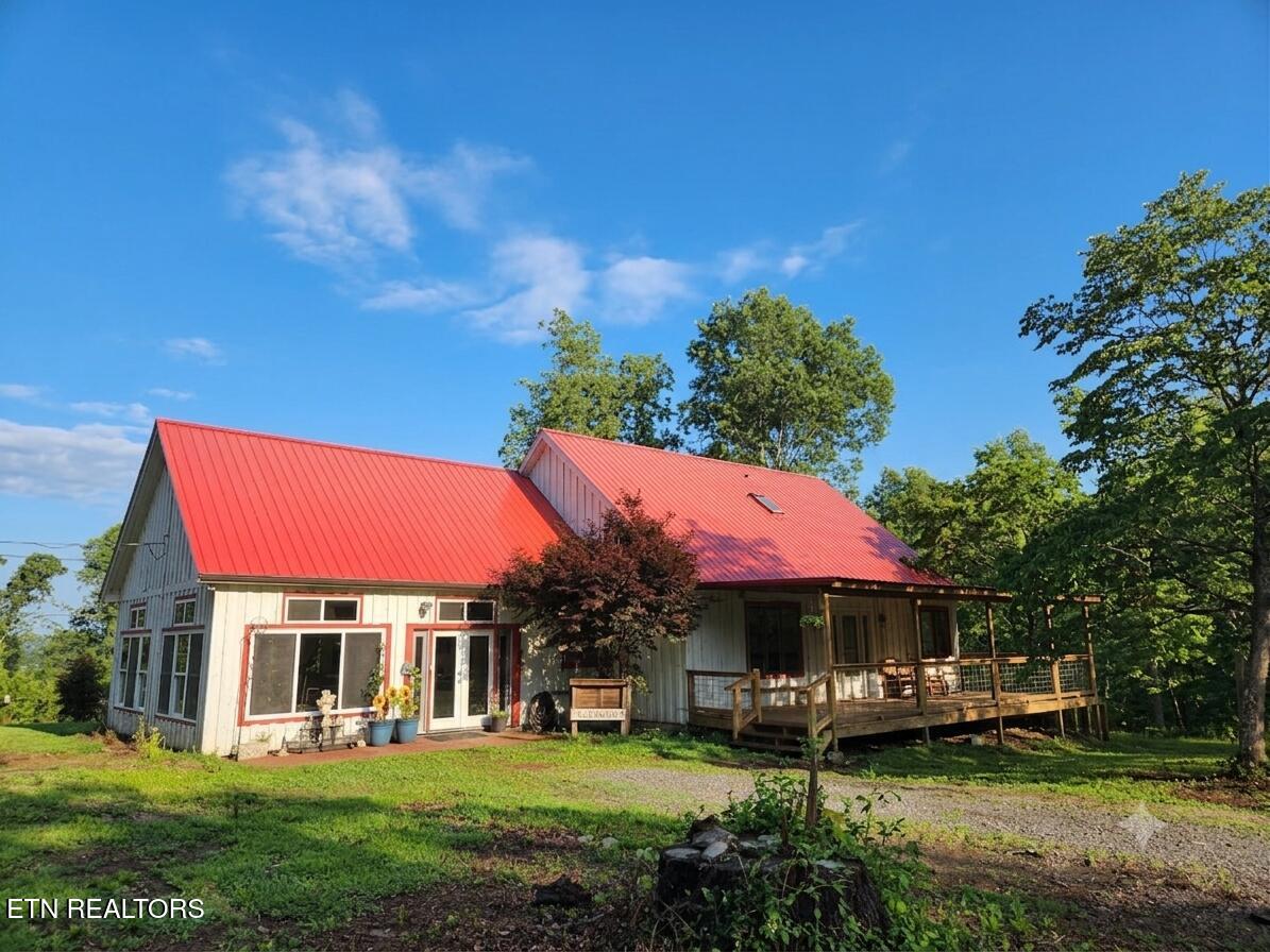 141 Central Avenue Robbins TN 37852
