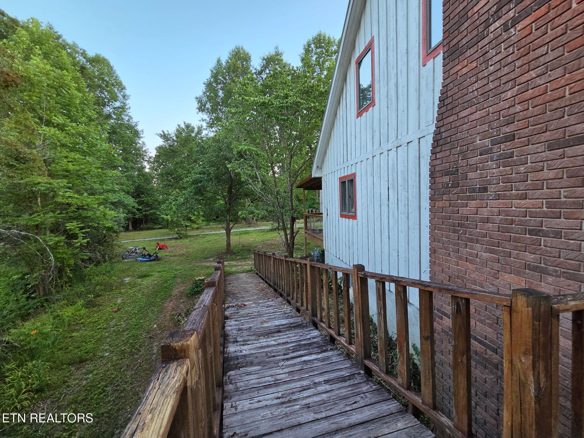 141 Central Avenue Robbins TN 37852