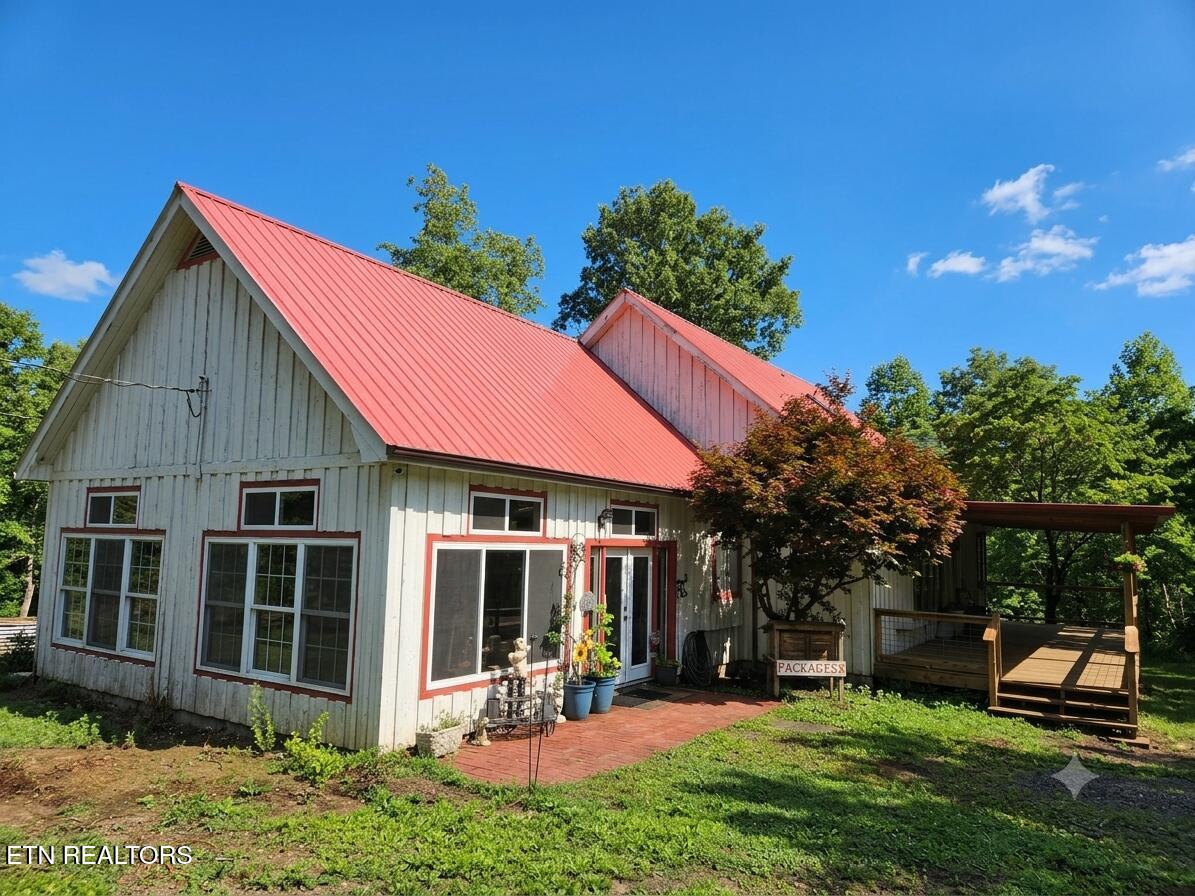 141 Central Avenue Robbins TN 37852