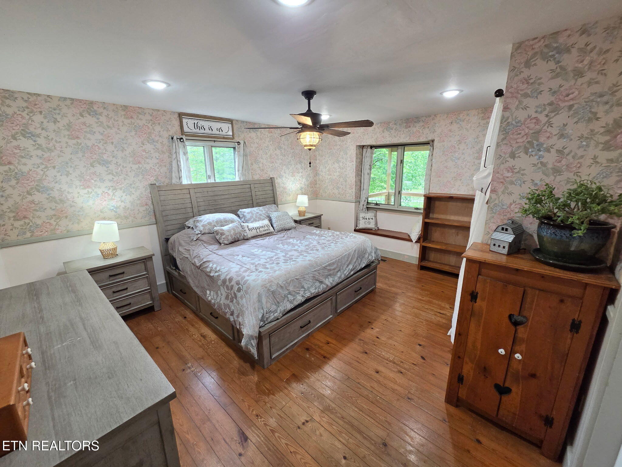 141 Central Avenue Robbins TN 37852