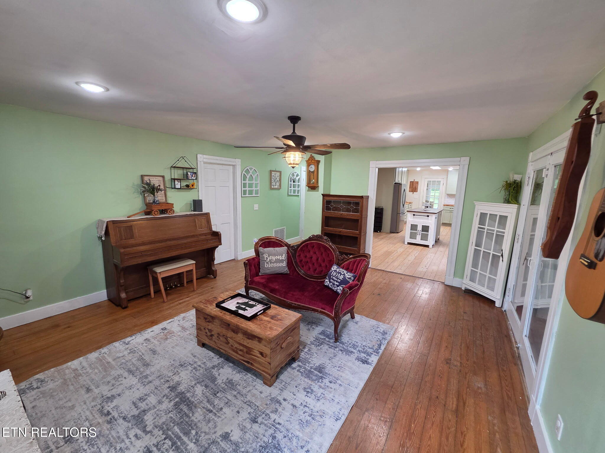 141 Central Avenue Robbins TN 37852