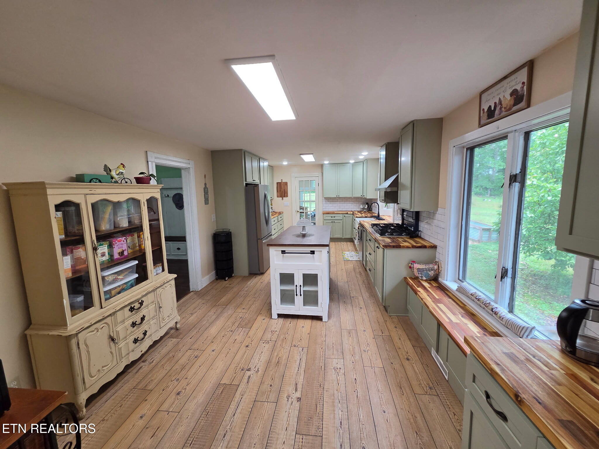 141 Central Avenue Robbins TN 37852