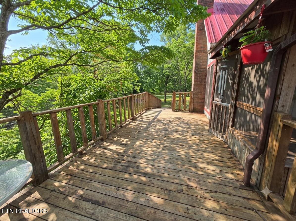 141 Central Avenue Robbins TN 37852