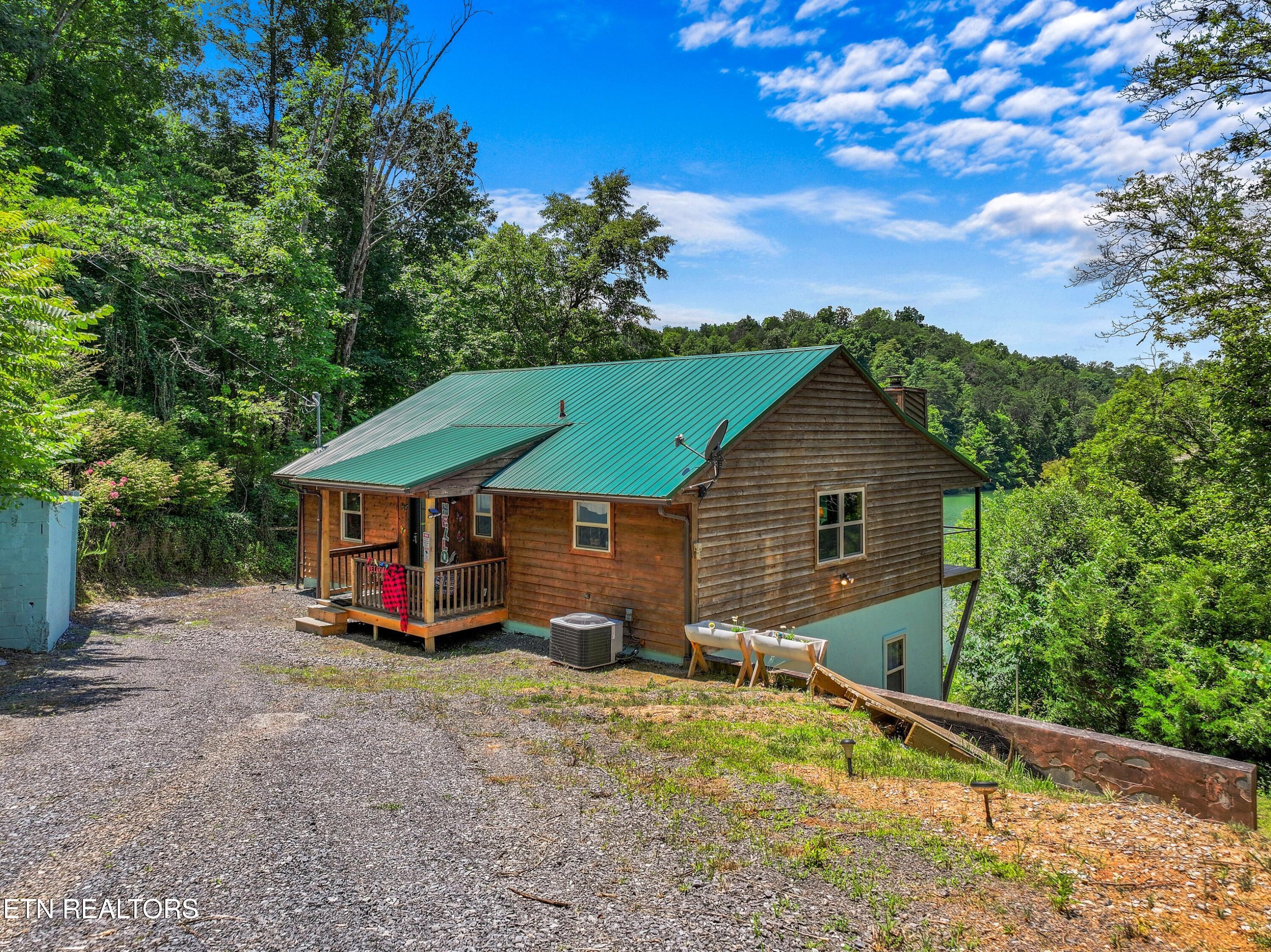2759 Wildwood Road Dandridge TN 37725