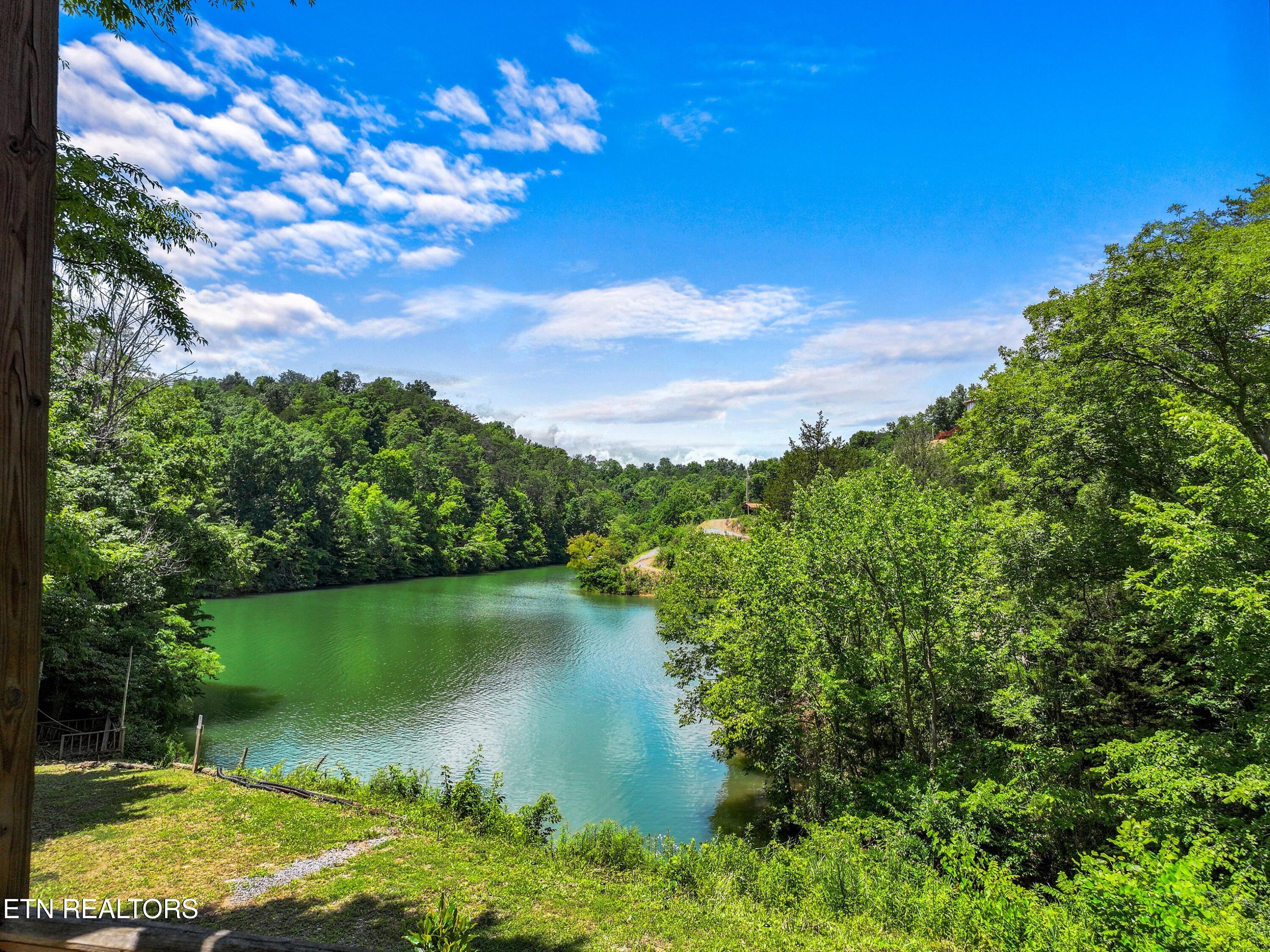 2759 Wildwood Road Dandridge TN 37725